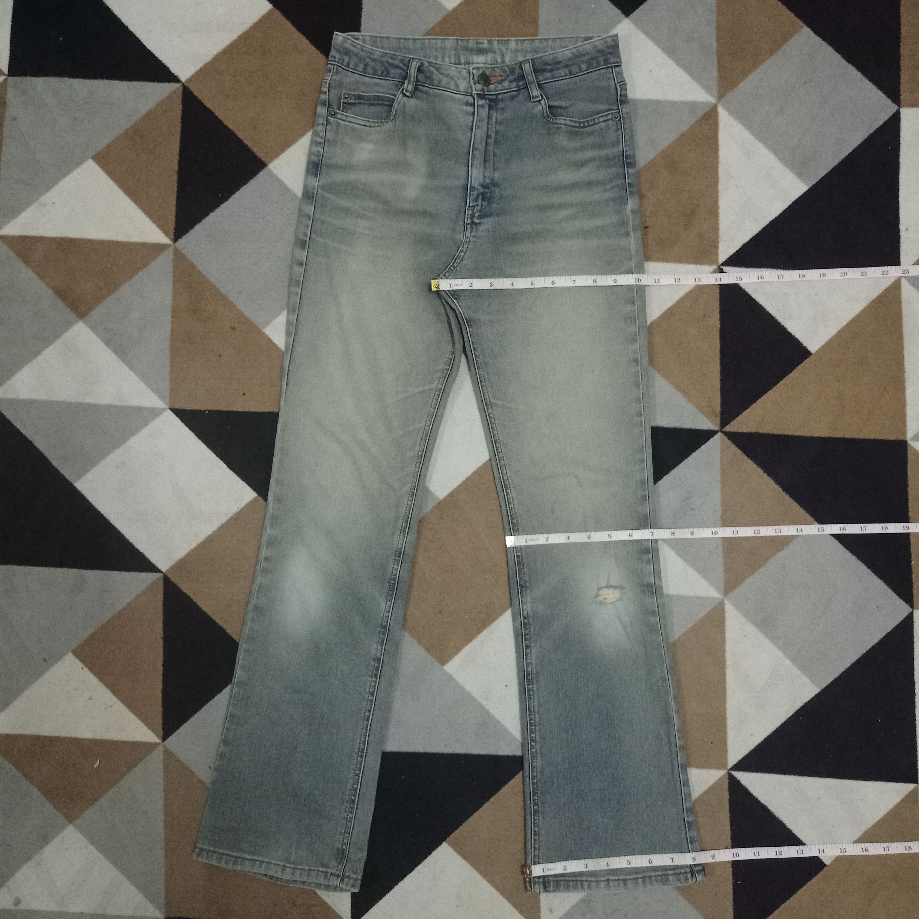 Japanese Brand Vintage Japanese Brand Faded Style Distressed Flare Jeans Size US 28 / EU 44 - 10 Thumbnail