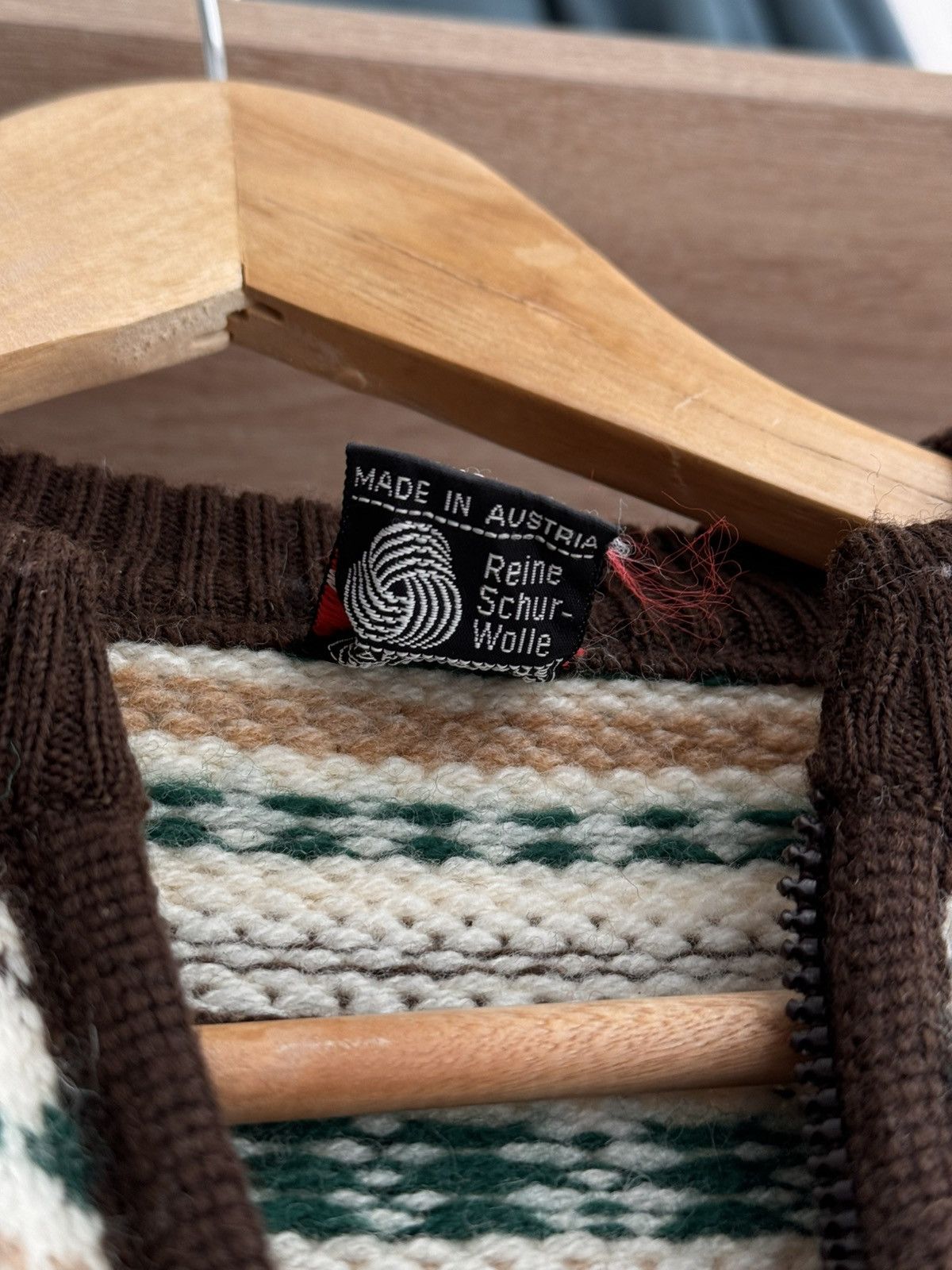 GIESSWEIN × Vintage Vintage Giesswein Tirol Floral Pure Wool Zip Sweater Size US S / EU 44-46 / 1 - 15 Thumbnail
