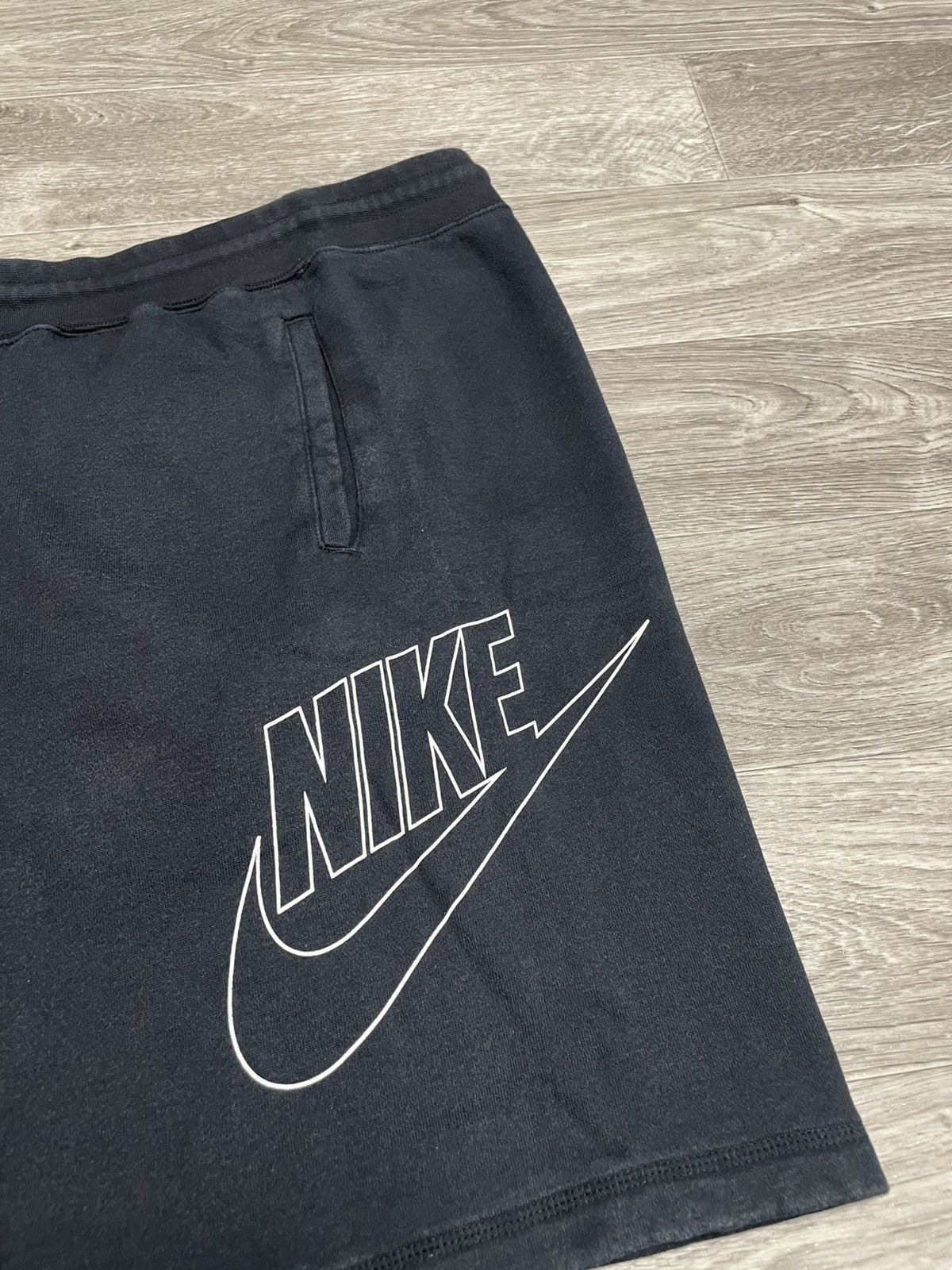 Nike Vintage Nike Black Sweet Shorts Y2K Size US 34 / EU 50 - 2 Thumbnail