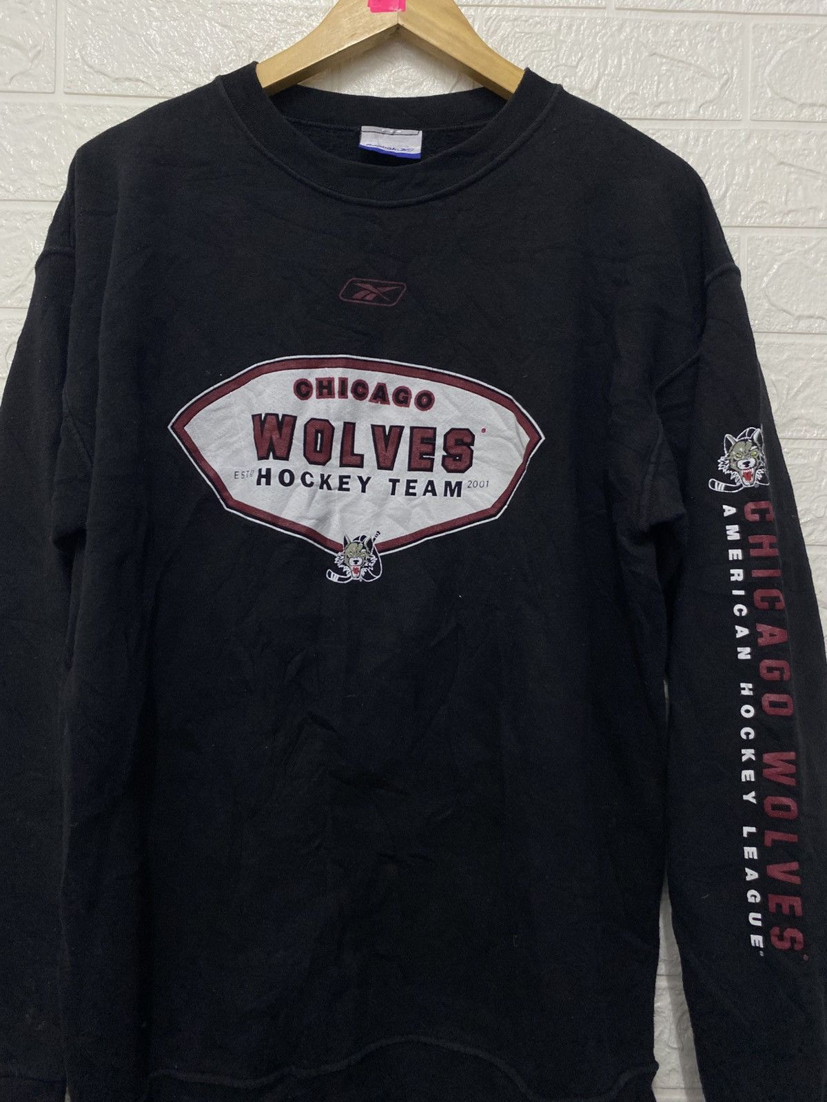 Vintage Vintage black Chicago Wolves Adult Contender Size US L / EU 52-54 / 3 - 2 Thumbnail