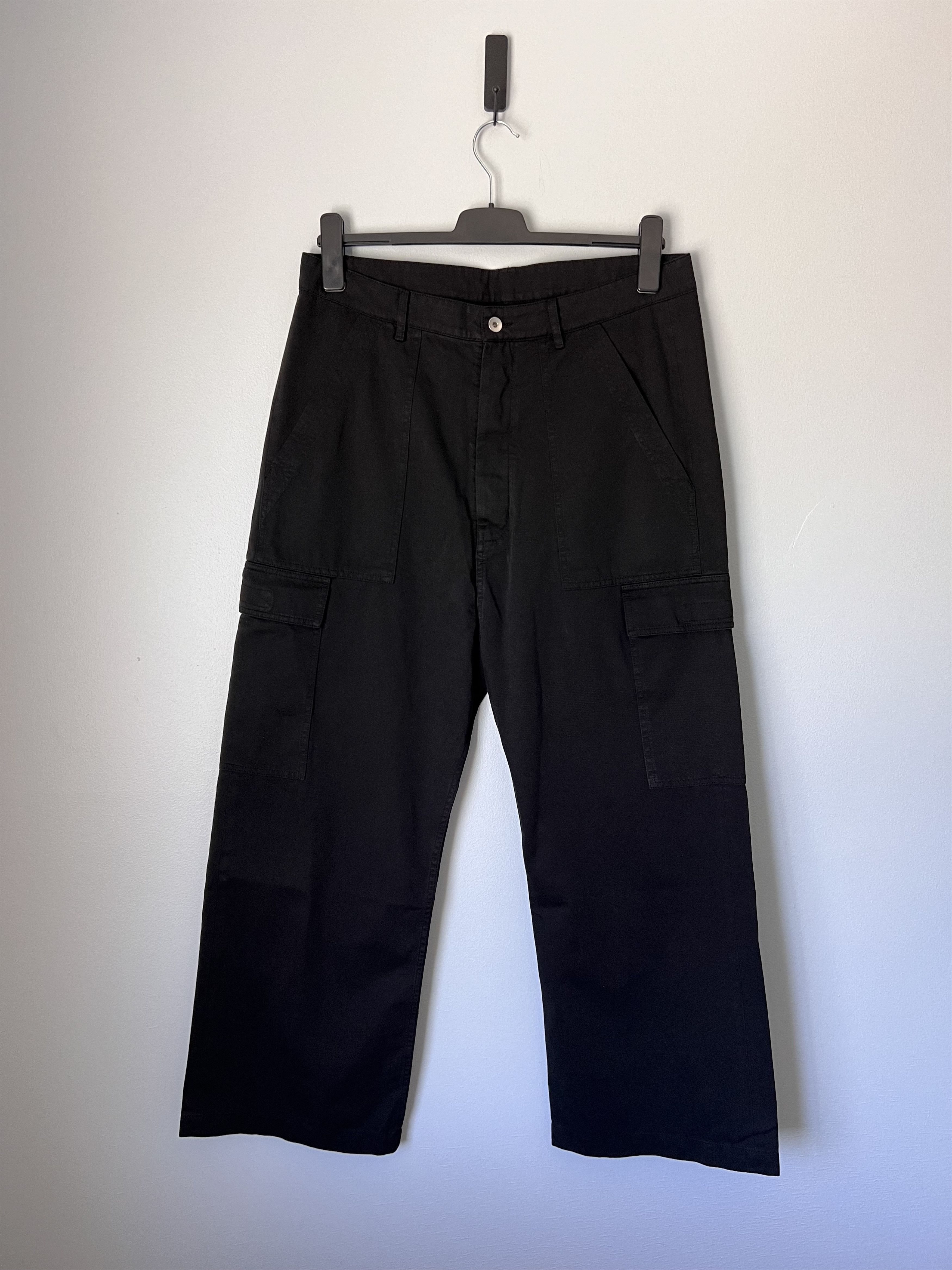 Rick Owens Drkshdw Rick Owens DRKSHDW Straight Leg Cargo Pants in Black Size US 34 / EU 50 - 1 Thumbnail