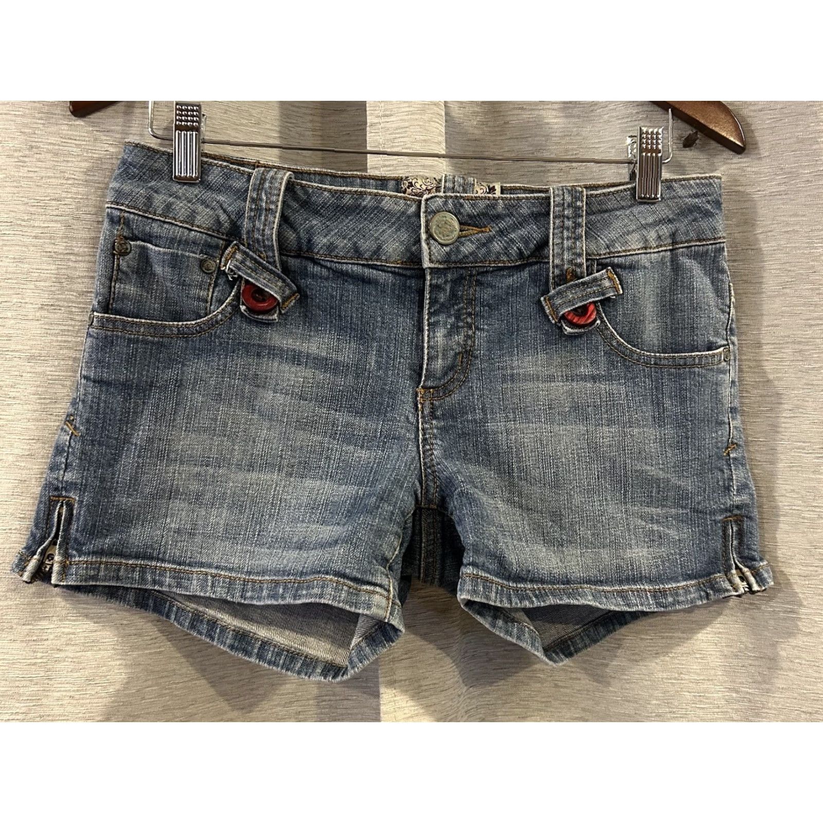 Vintage American Rag Cie Women’s Jeans Shorts Size 7 Blue Distressed Button Pockets Denim 5-Pocket Design Casual Shirt? Size 28" / US 6 / IT 42 - 2 Thumbnail