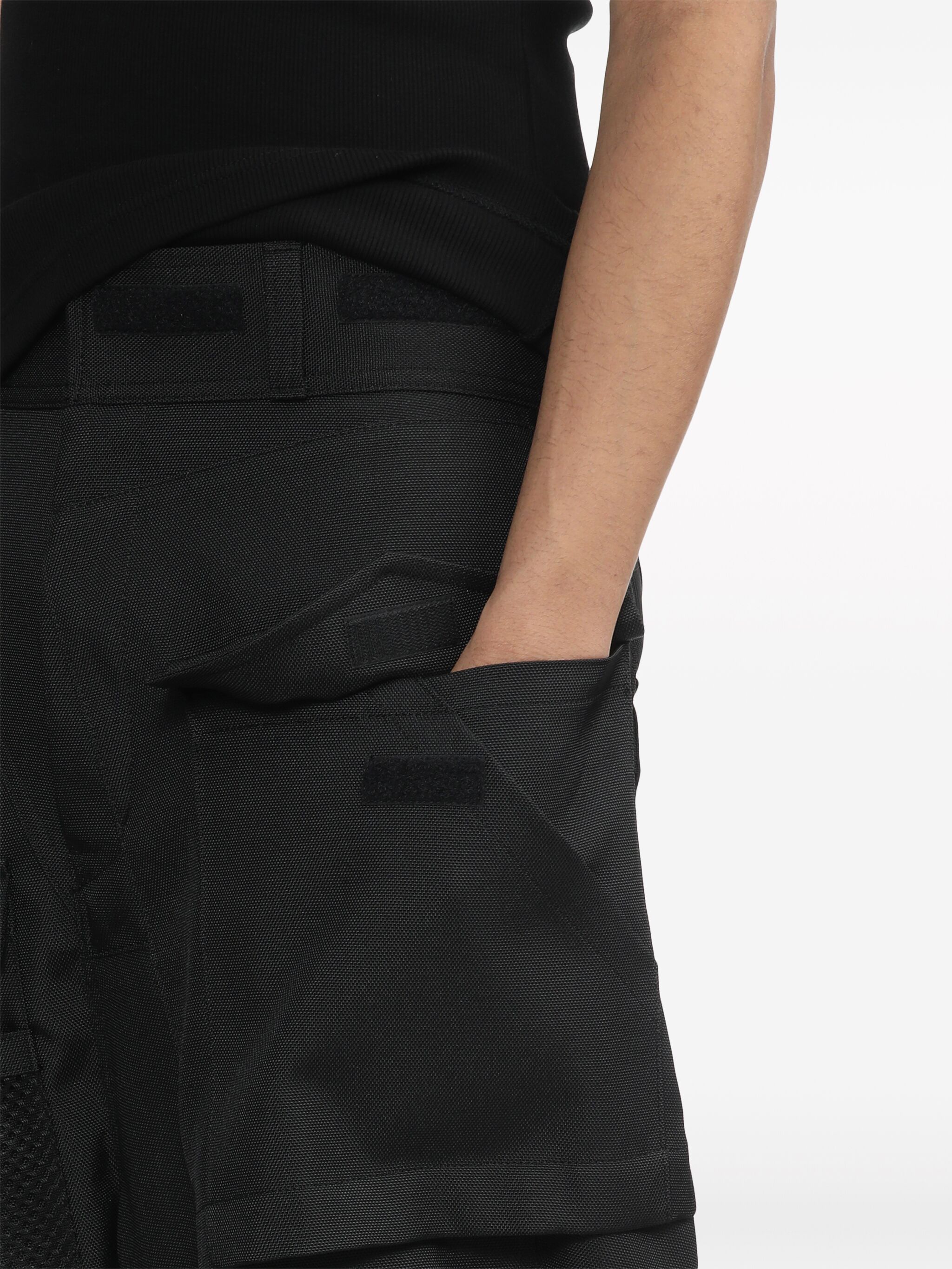 Junya Watanabe JUNYA WATANABE MAN Strap-Detail Asymmetric Cargo Trousers Size US 27 - 4 Thumbnail