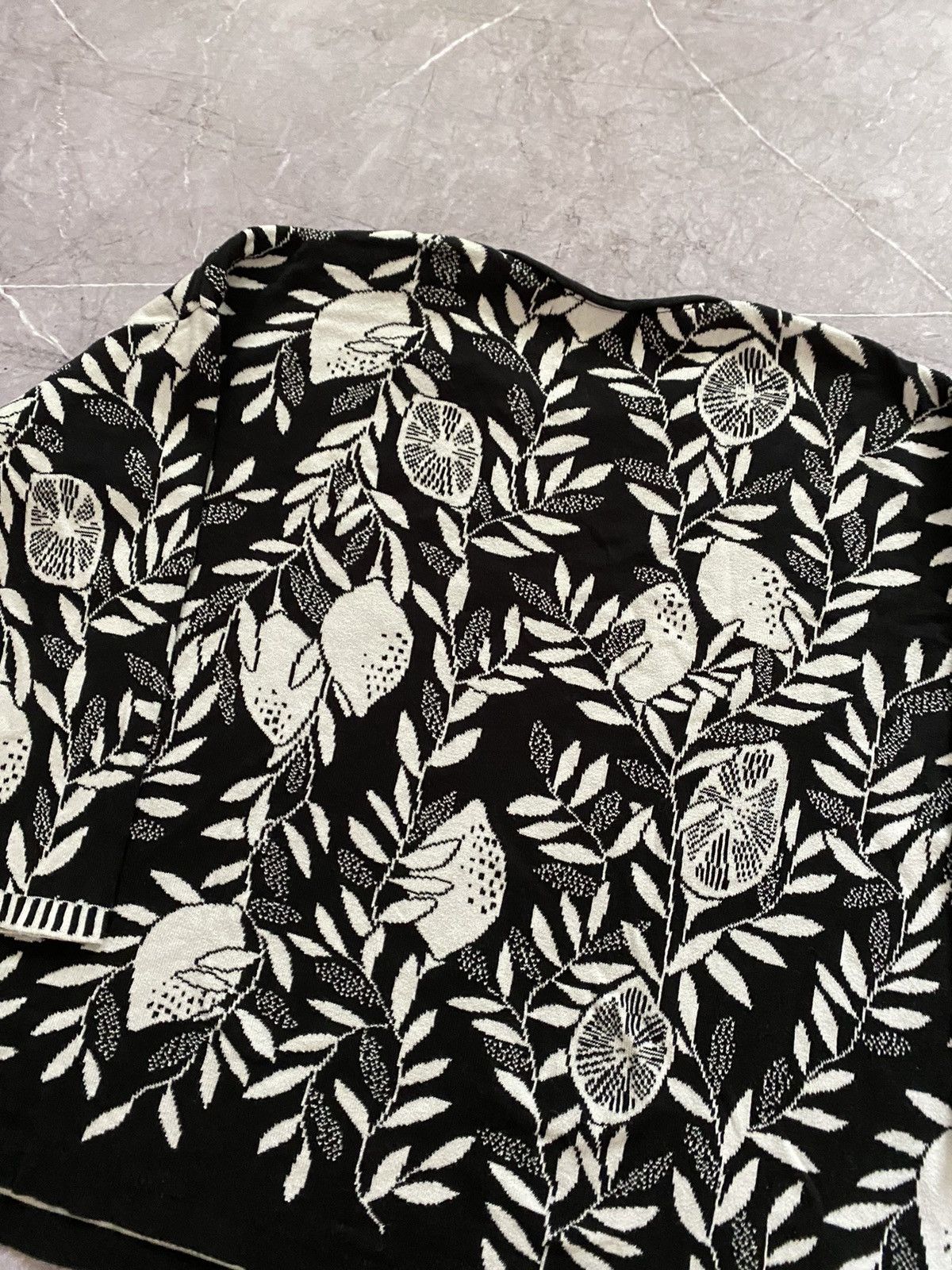 Designer × Gudrun Sjoden Rare Gudrun Sjoden Leinen Black Sweater Floral Print Size L Size L / US 10 / IT 46 - 14 Thumbnail