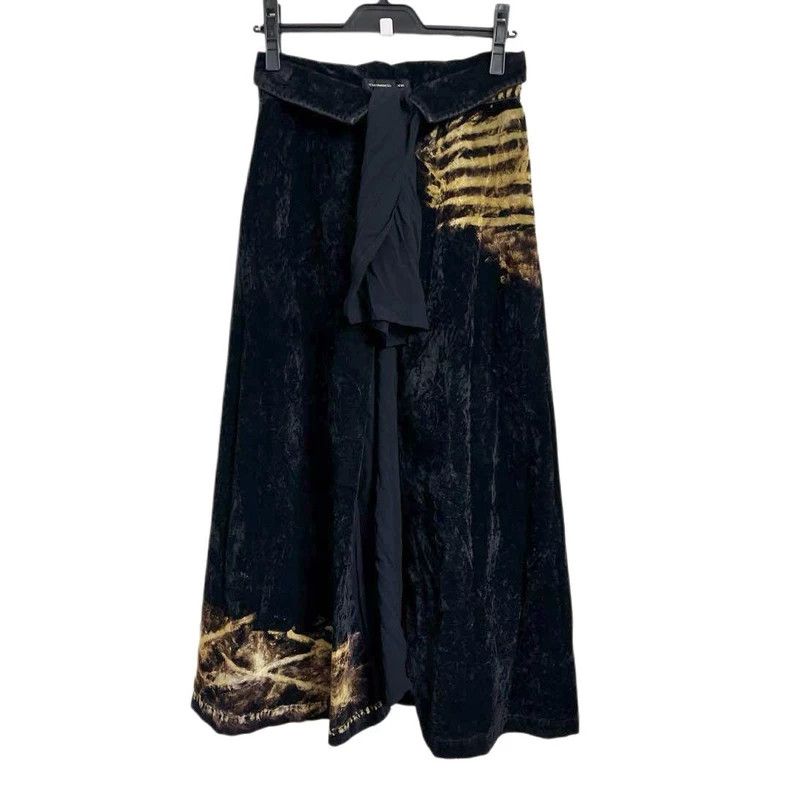 Yohji Yamamoto Yohji Yamamoto size 1 profiled keel skirt 2504-Nextarrow Size 25" / US 0 / IT 36 - 1 Thumbnail