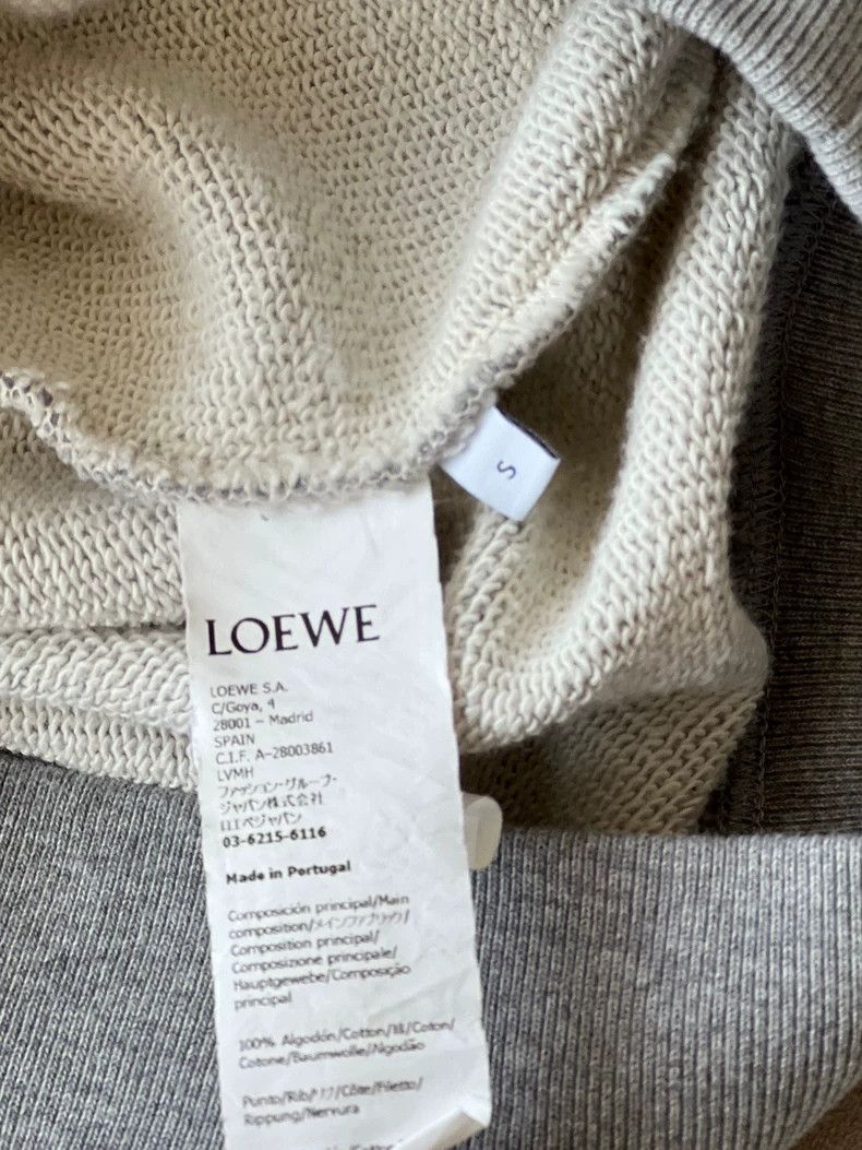Loewe LOEWE Gray logo embossed round neck long sleeve hoodie Size S / US 4 / IT 40 - 5 Thumbnail