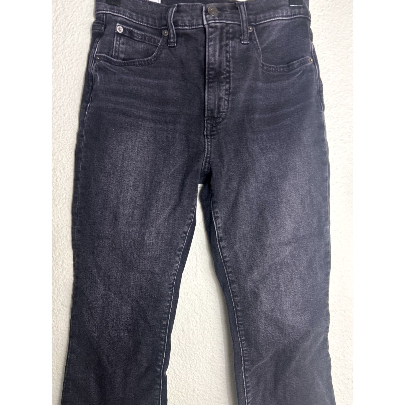 Gap VINTAGE? Gap Kick Fit High Rise Faded Black Jeans Raw Hem 6 Petite Cropped Women's Black Jeans, 26x23? Size 28" / US 6 / IT 42 - 3 Thumbnail