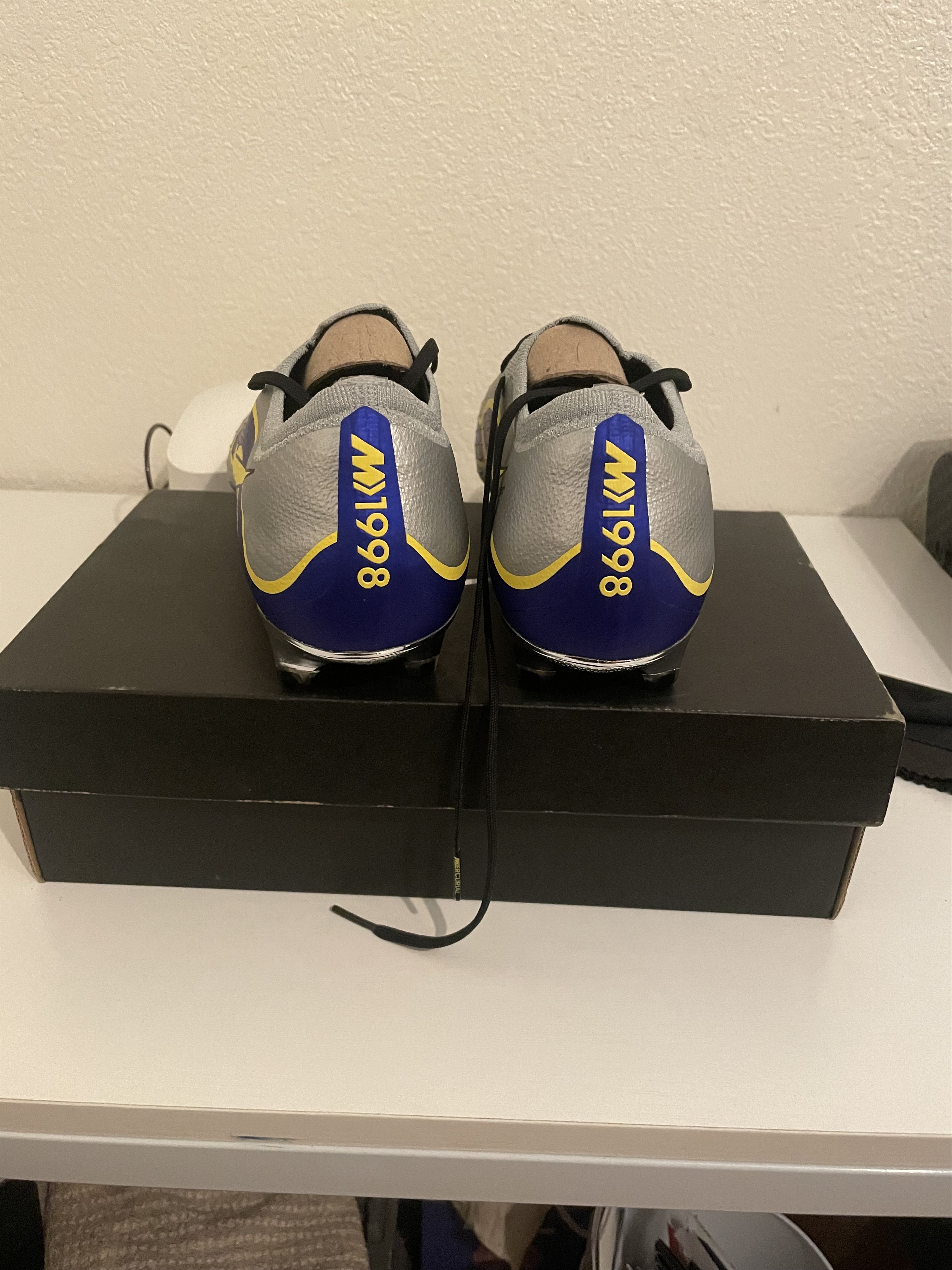 Nike Nike Mercurial Heritage 1998 R9 Size US 9 / EU 42 - 7 Thumbnail