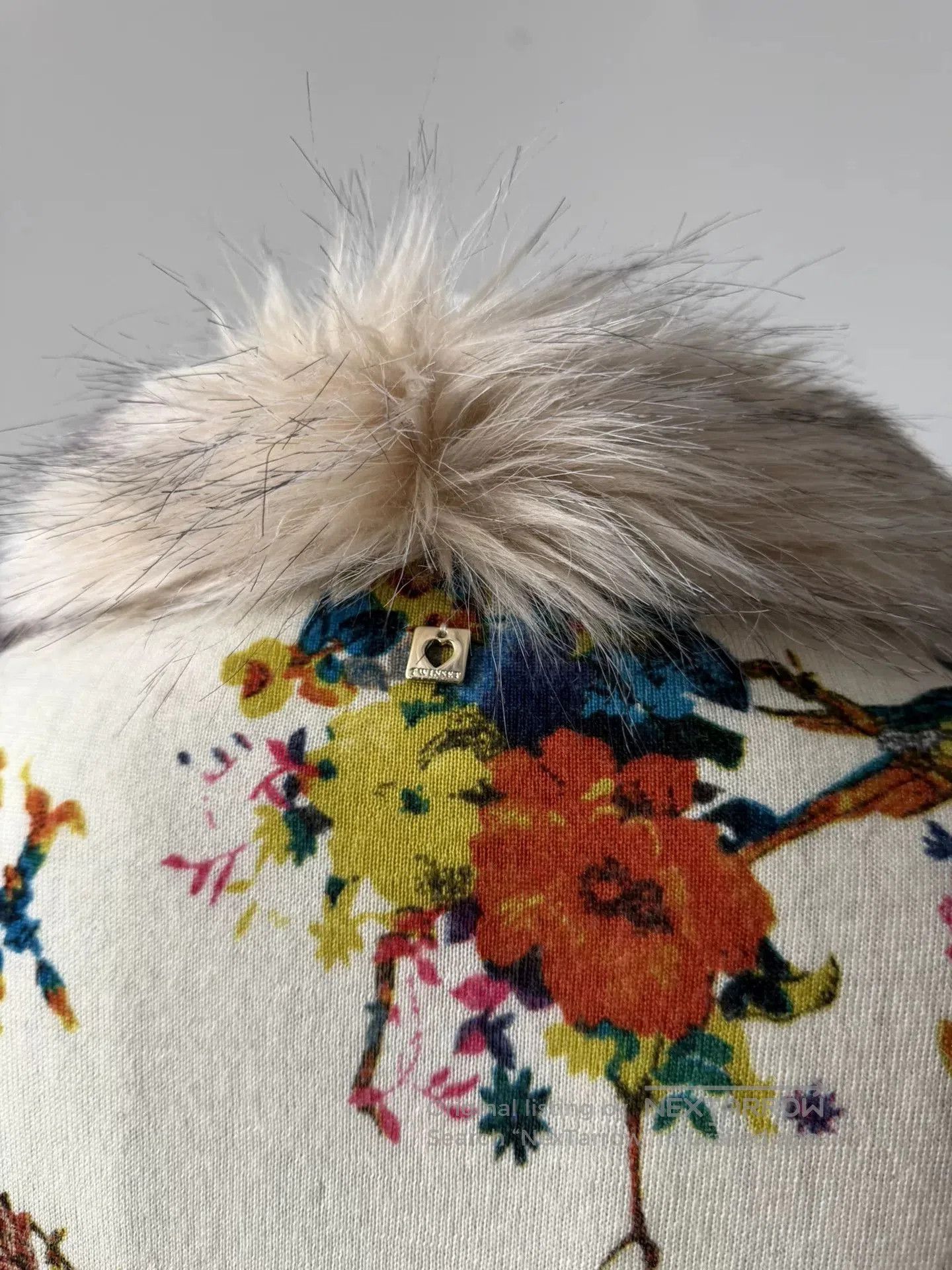 TWINSET TWINSET Floral Bird Embroidery Fur Collar Knit Jacket. Size M / US 6-8 / IT 42-44 - 9 Thumbnail