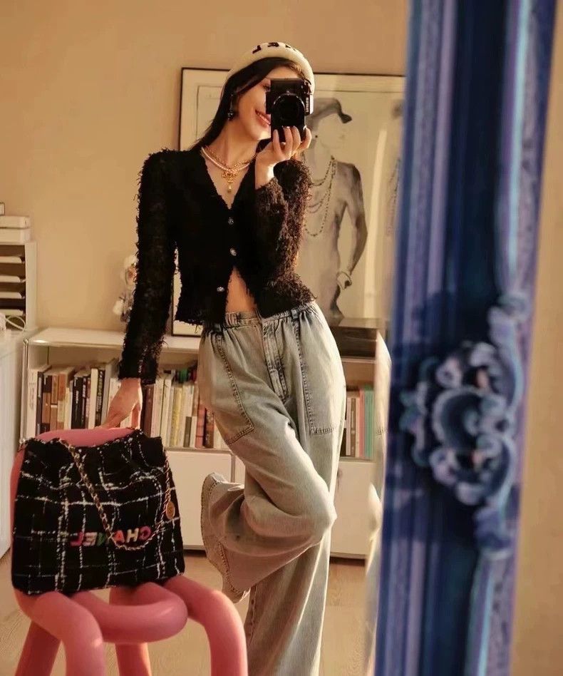 Chanel Chanel 22A black lace diamond buckle thin jacket Size S / US 4 / IT 40 - 2 Thumbnail