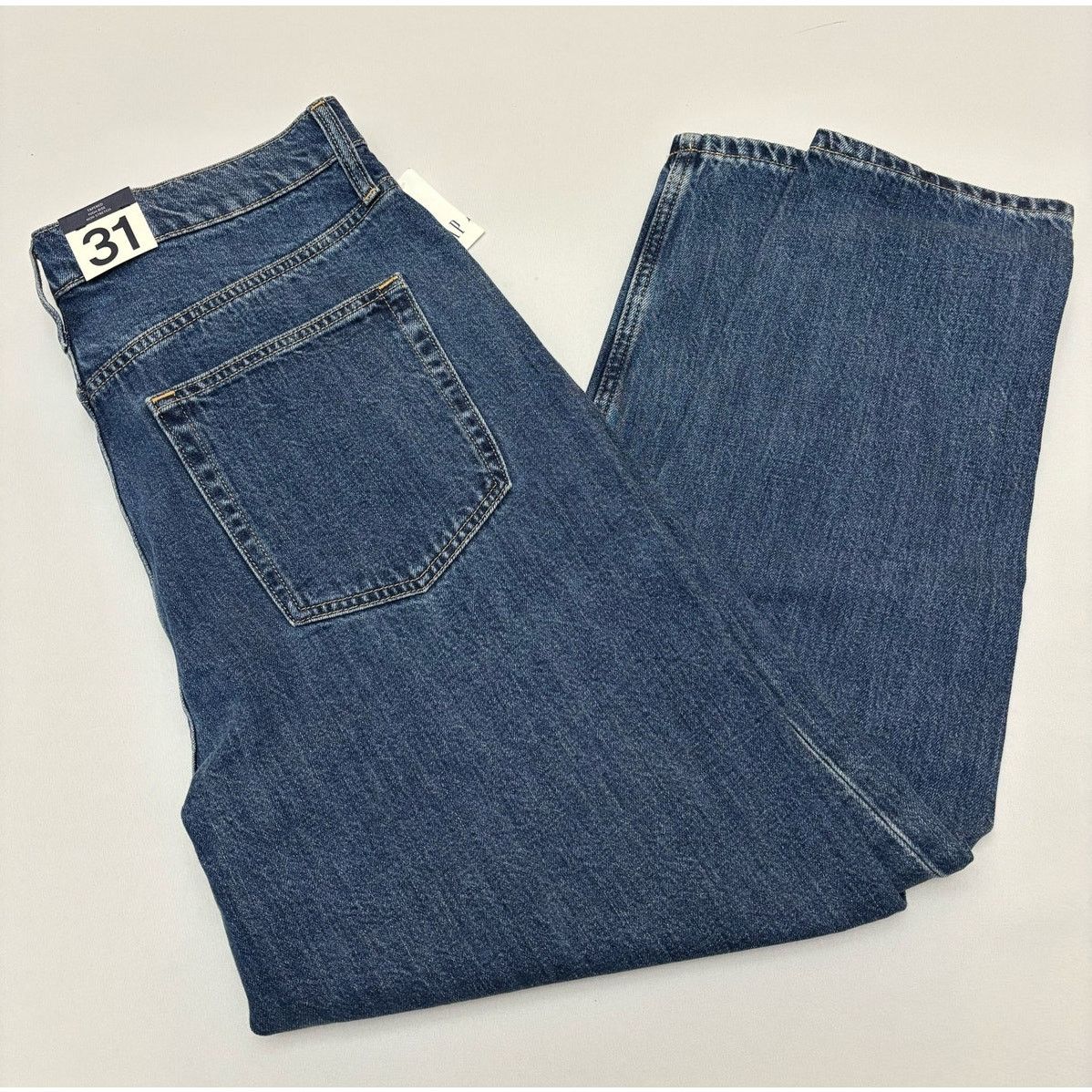 Gap NWT | GAP Women’s Tapered High Waisted Mom Jeans | Size 12 Size 34" / US 12 / IT 48 - 1 Thumbnail