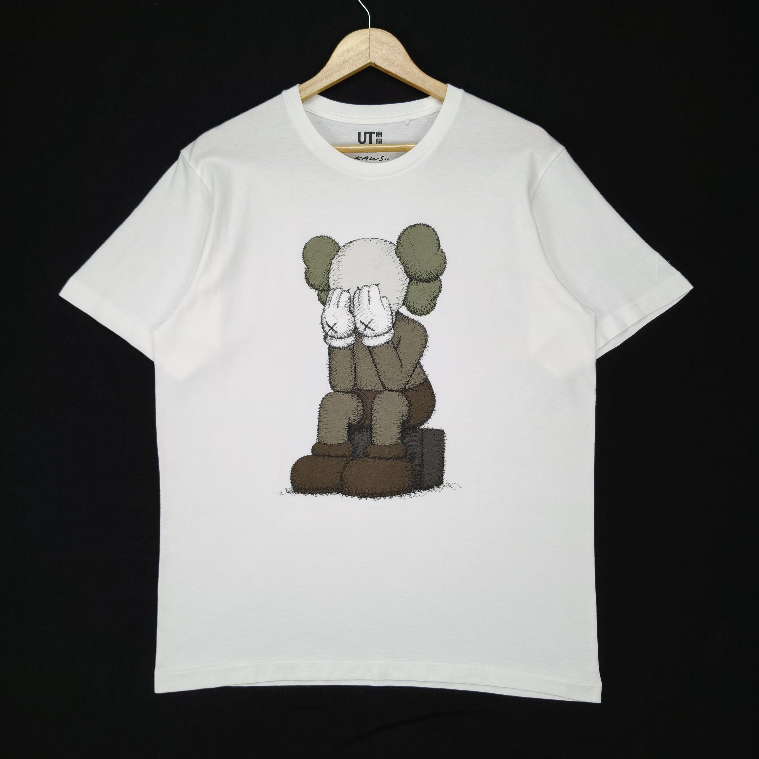 Kaws Kaws Uniqlo Crying Passing Through Flayed Clown Tee Shirt Size US XL / EU 56 / 4 - 2 Thumbnail