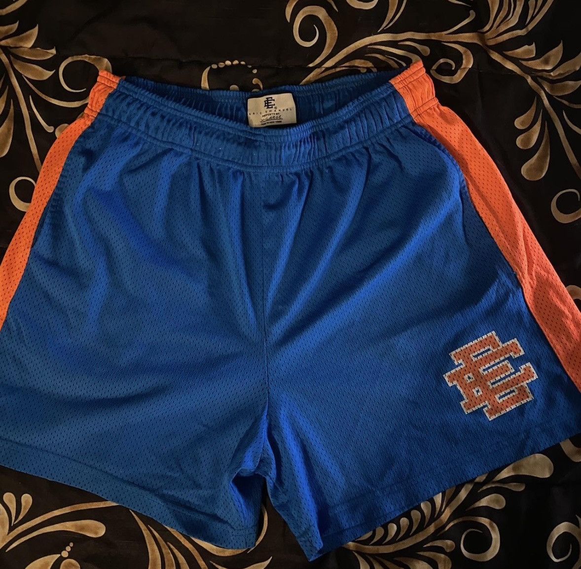 Eric Emanuel ERIC EMANUEL KNICKS NYC SHORTS SIZE XLARGE Size US 36 / EU 52 - 1 Thumbnail