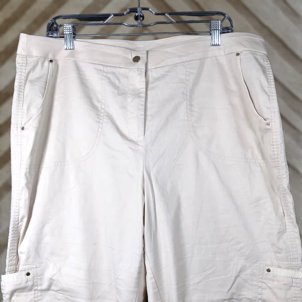 Vintage Chicos Womens Pants Tan High Rise Crop Side Leg Pocket Stretch 2.5 (L) Size 25" / US 0 / IT 36 - 1 Thumbnail