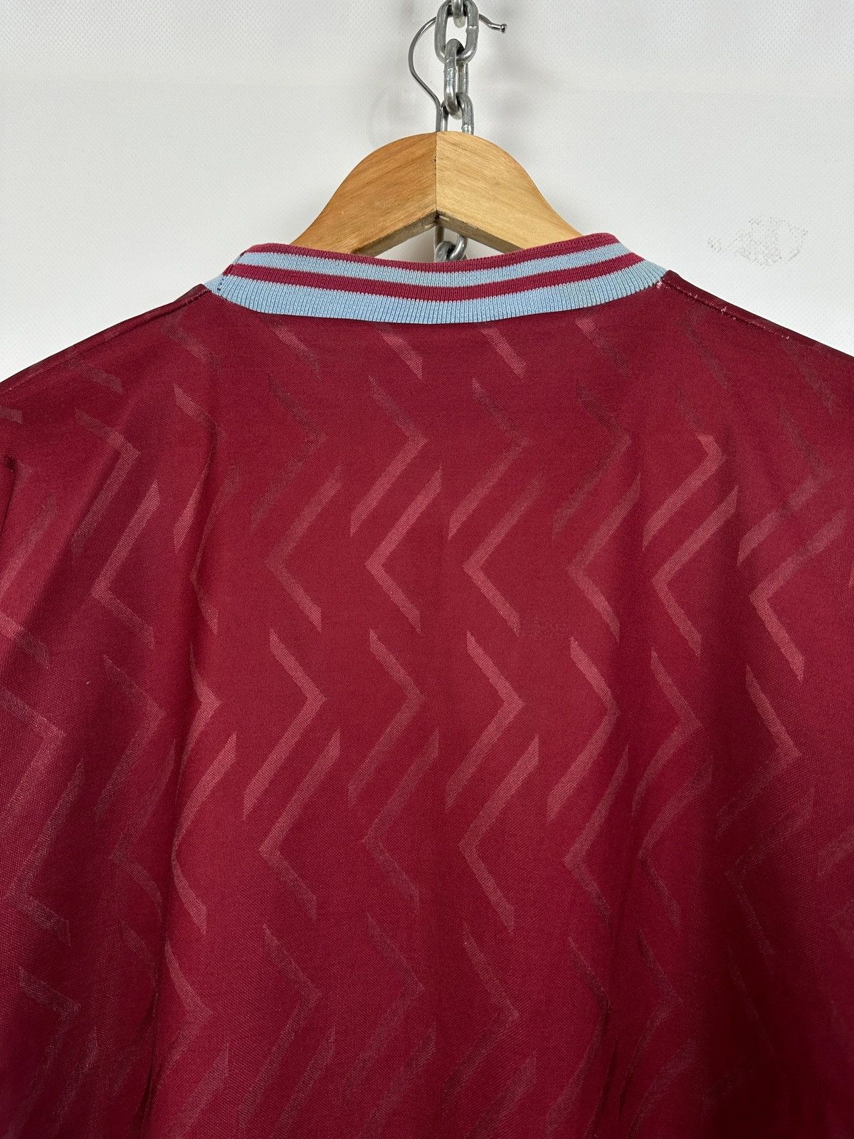 PONY 1993/1995 Vintage West Ham United Pony Home Soccer Jersey Size US M / EU 48-50 / 2 - 16 Thumbnail