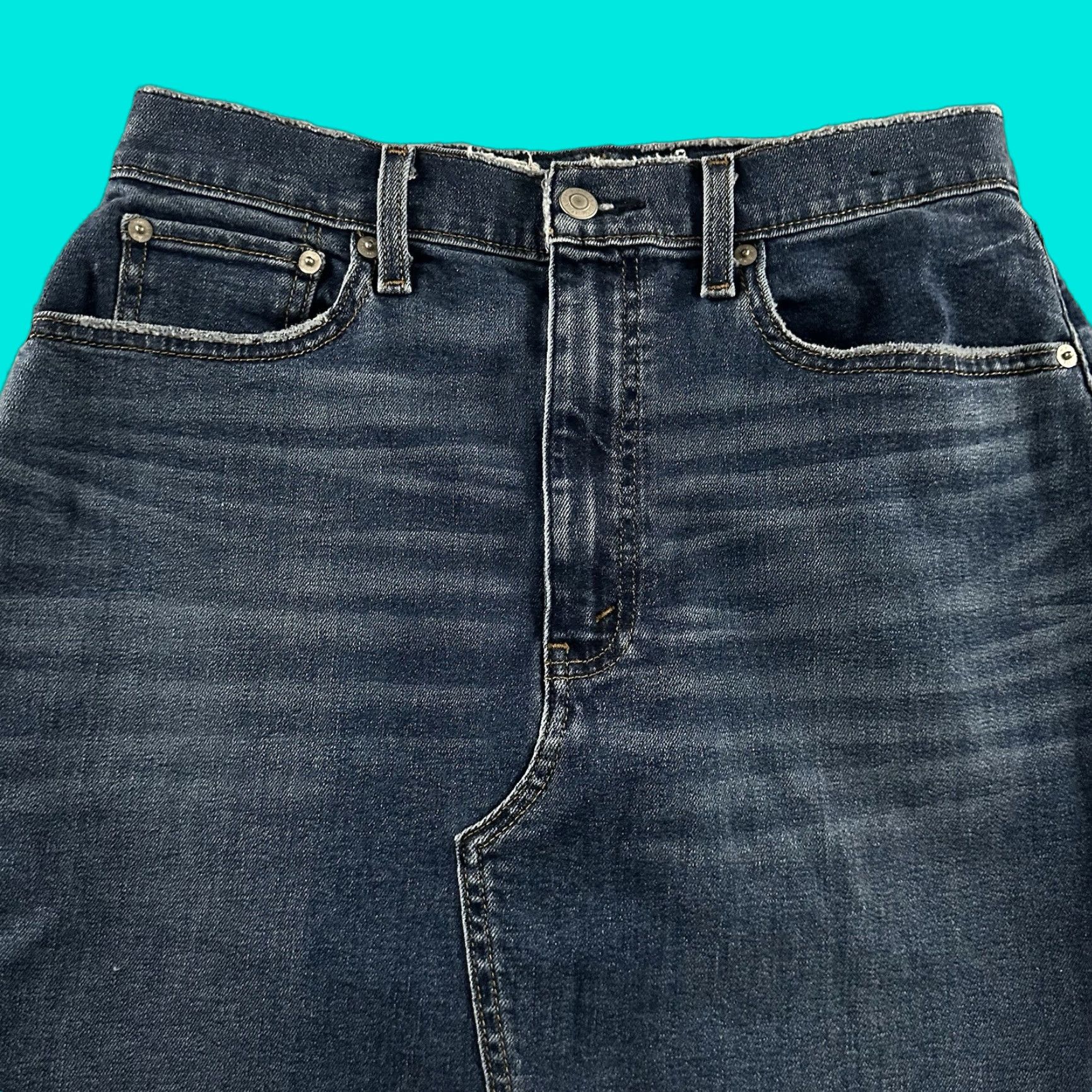 Abercrombie & Fitch Abercrombie & Fitch Womens Skirt Denim Blue 10 Knee Length Cotton Spandex Stretch Pencil Straight Vintage? Size 32" / US 10 / IT 46 - 1 Thumbnail