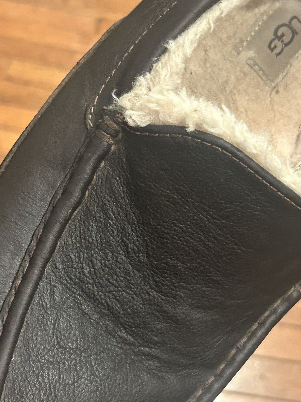 Ugg UGG Ascot Men's Leather Slipper, size 11EEE Size US 11 / EU 44 - 6 Thumbnail