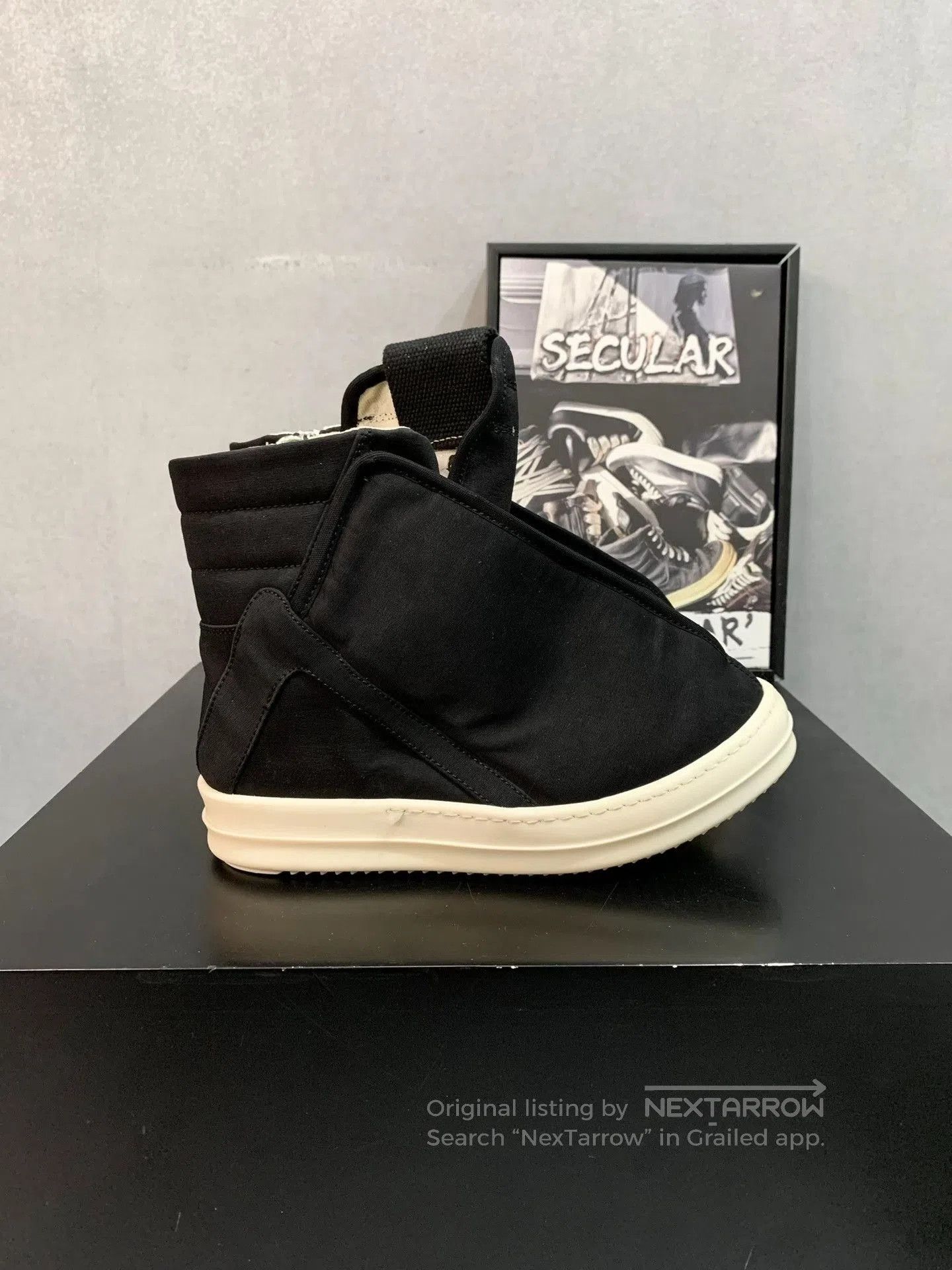 Rick Owens Drkshdw Rick Owens DRKSHDW Women's Satin Zip Boots. Size US 5 / IT 35 - 4 Thumbnail