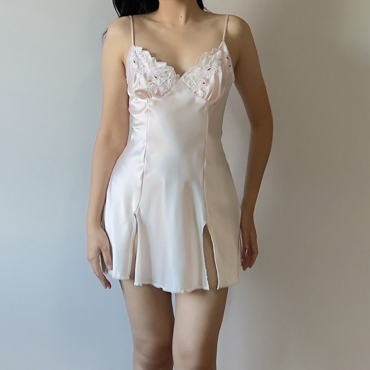 Victoria's Secret Victoria’s Secret 1980s Blush Pink Satin Mini Slip Dress (M) Size M / US 6-8 / IT 42-44 - 3 Thumbnail
