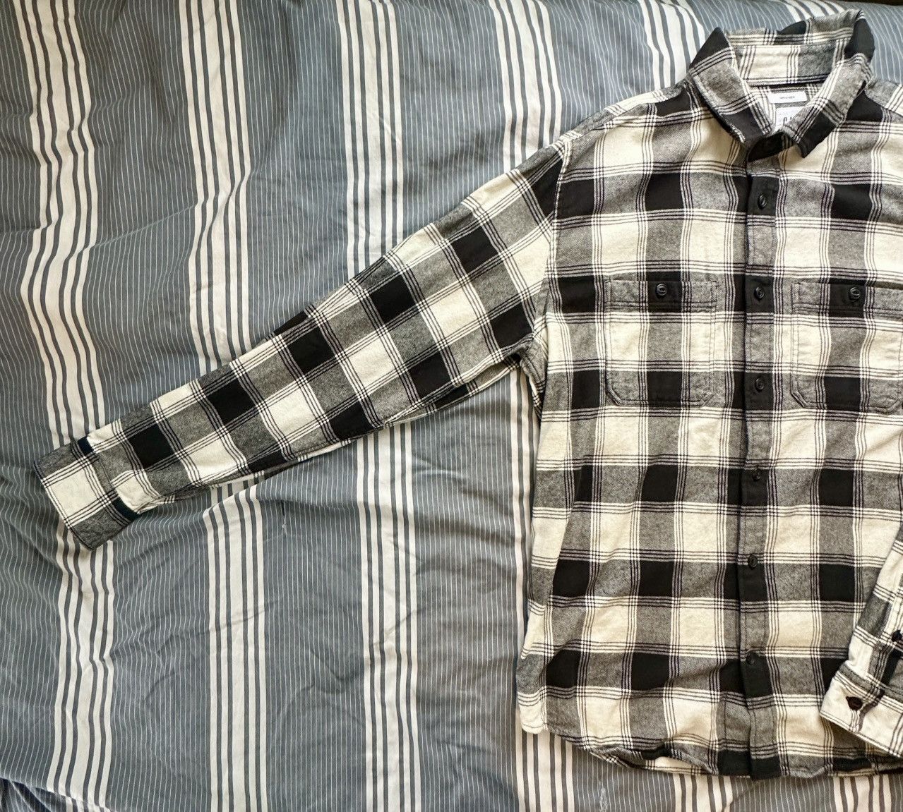 Gap Black and White Gap Flannel Size US M / EU 48-50 / 2 - 3 Thumbnail