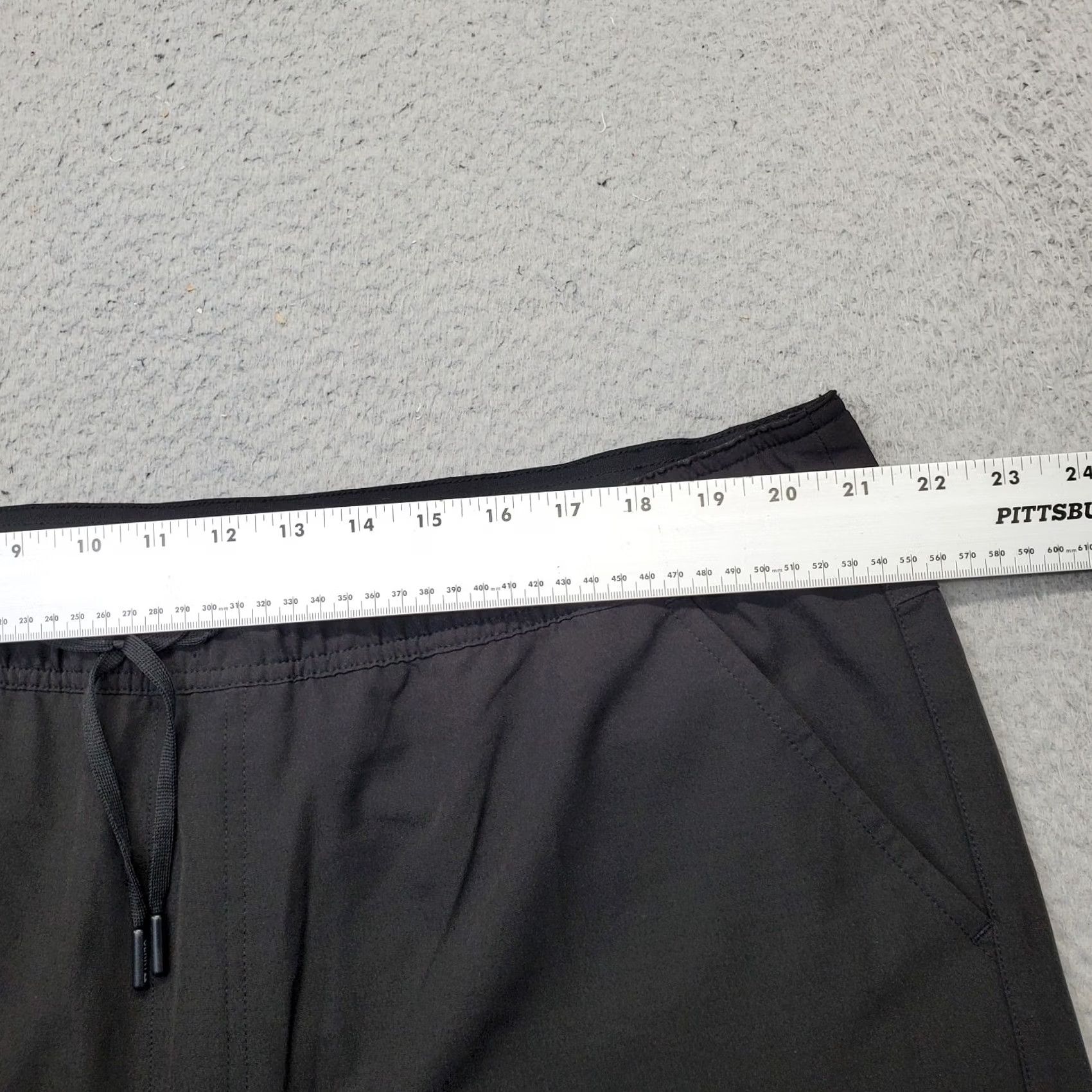 Vintage Gerry Men's XXL Black AthleticFit 4-Way Stretch Drawstring Waistband Trail Shorts Size US 39 - 5 Thumbnail