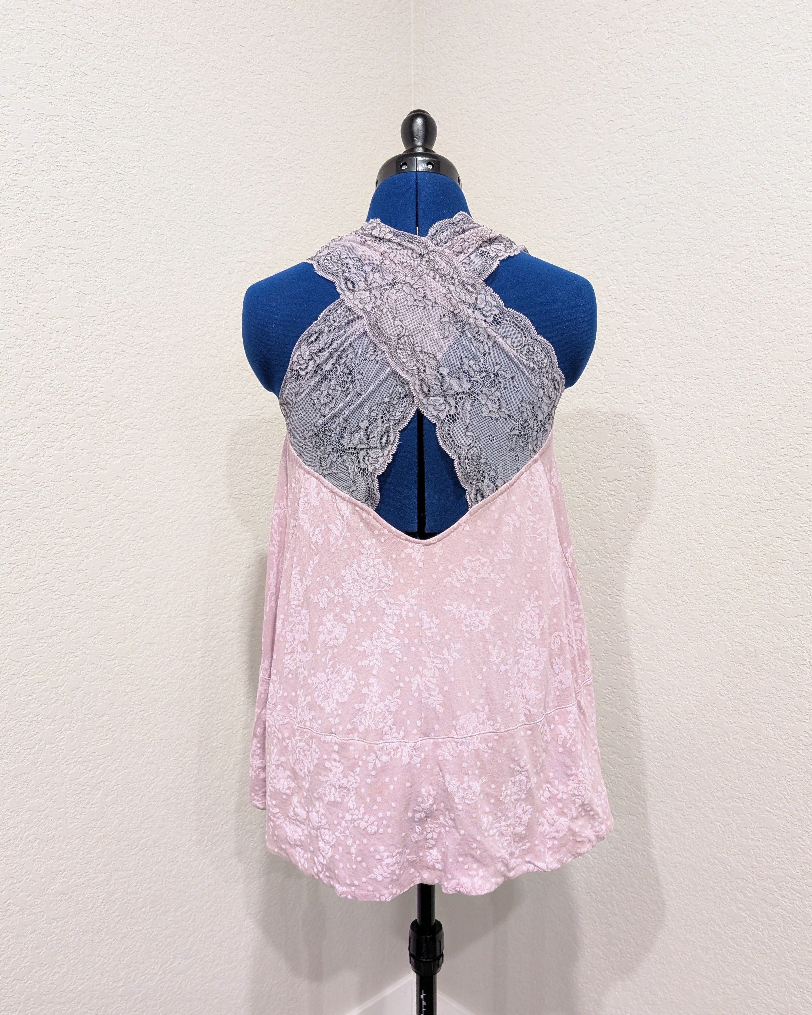 Free People Free People Floral Pink Tank Top Beaded Collar Lace Straps Size XS / US 0-2 / IT 36-38 - 3 Thumbnail