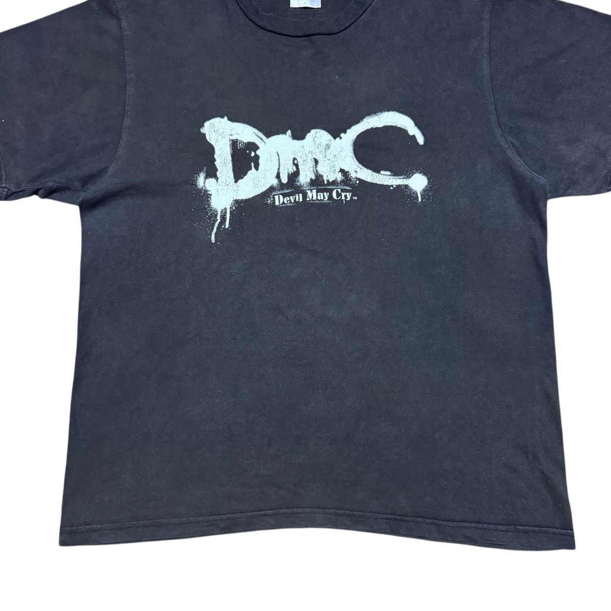 Vintage Vintage Y2K DMC Devil May Cry Shirt Size US M / EU 48-50 / 2 - 5 Thumbnail
