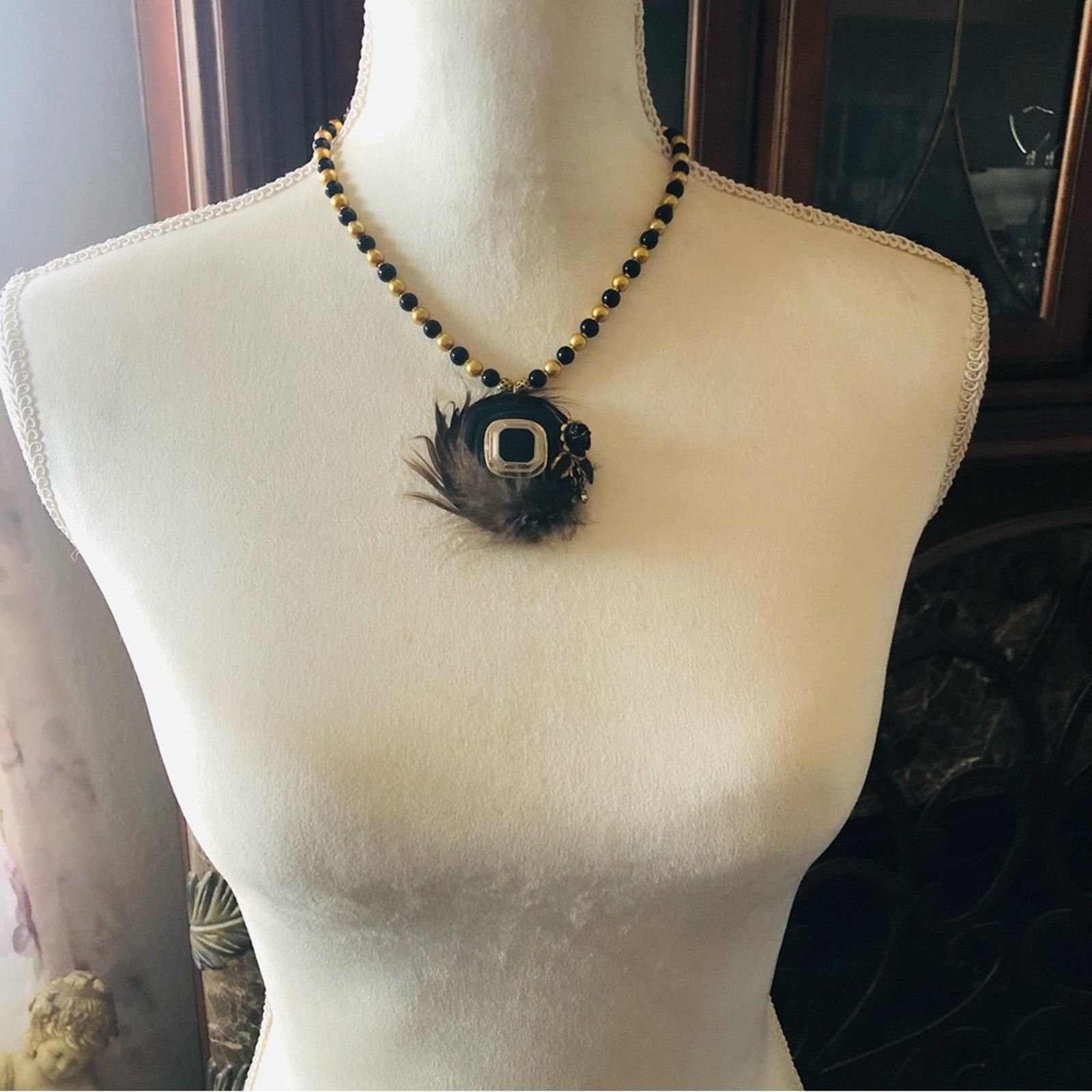 Handmade Handcrafted repurpose enamel feather crystal Pearl necklace Size ONE SIZE - 5 Thumbnail