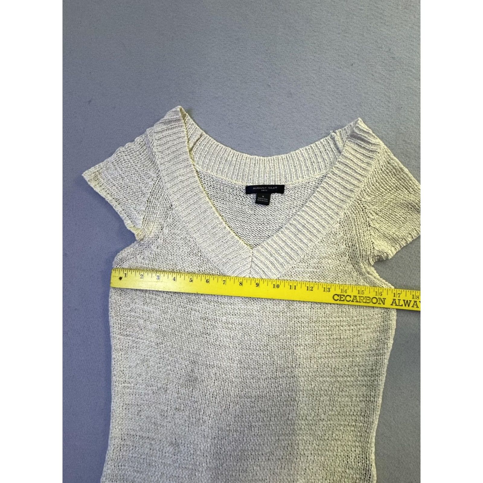 Vintage August Silk Sweater Womens Medium White V Neck Cap Sleeve Open Knit Pullover Size M / US 6-8 / IT 42-44 - 6 Thumbnail