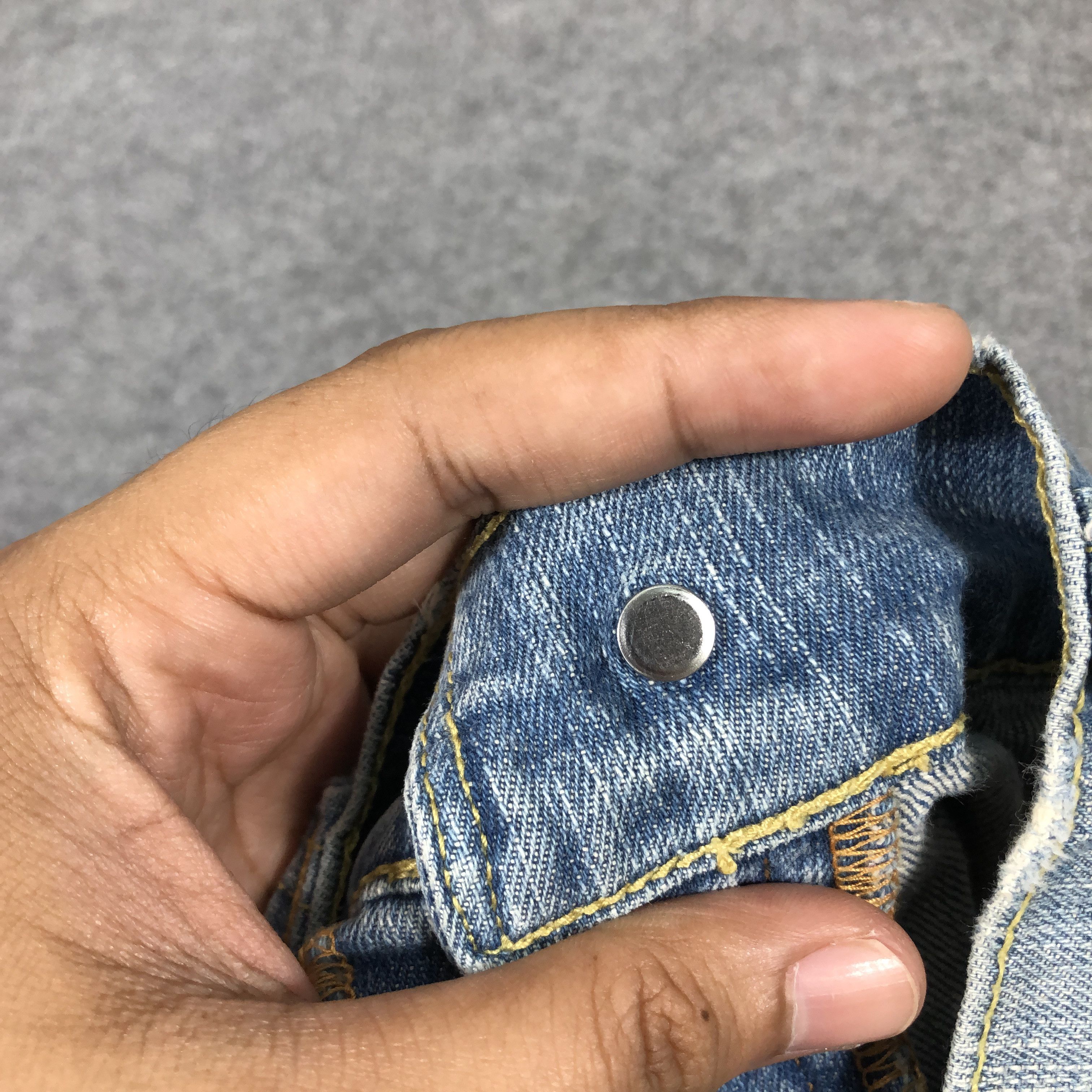 Levi's × Vintage Womens Vintage Levis 504 Jeans Slouch Straight L1104W Size 32" / US 10 / IT 46 - 10 Thumbnail