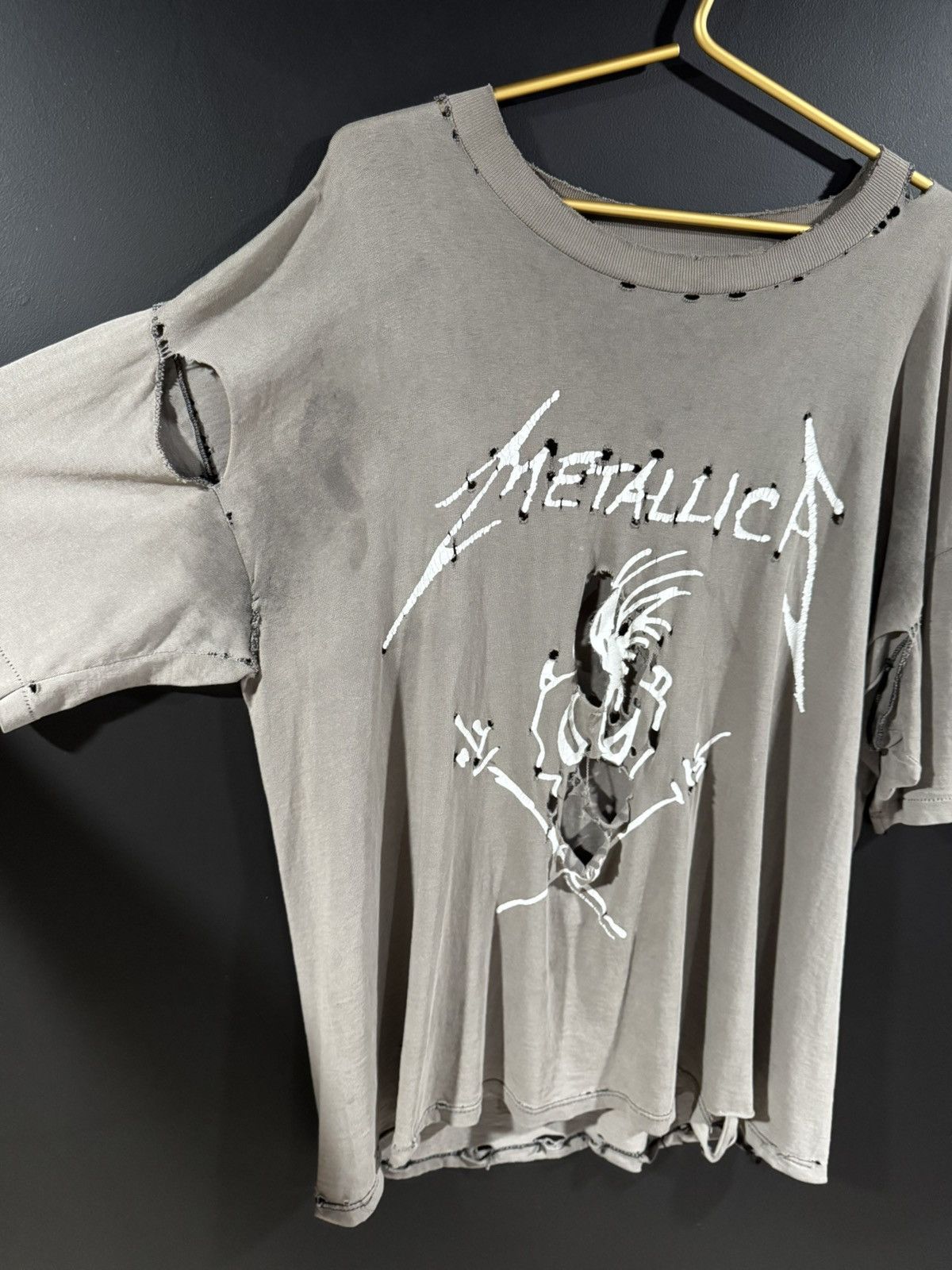 Band Tees 1992 Vintage Metallica Europe 93 Faded Thrashed Band Tee XL Size US XL / EU 56 / 4 - 3 Thumbnail