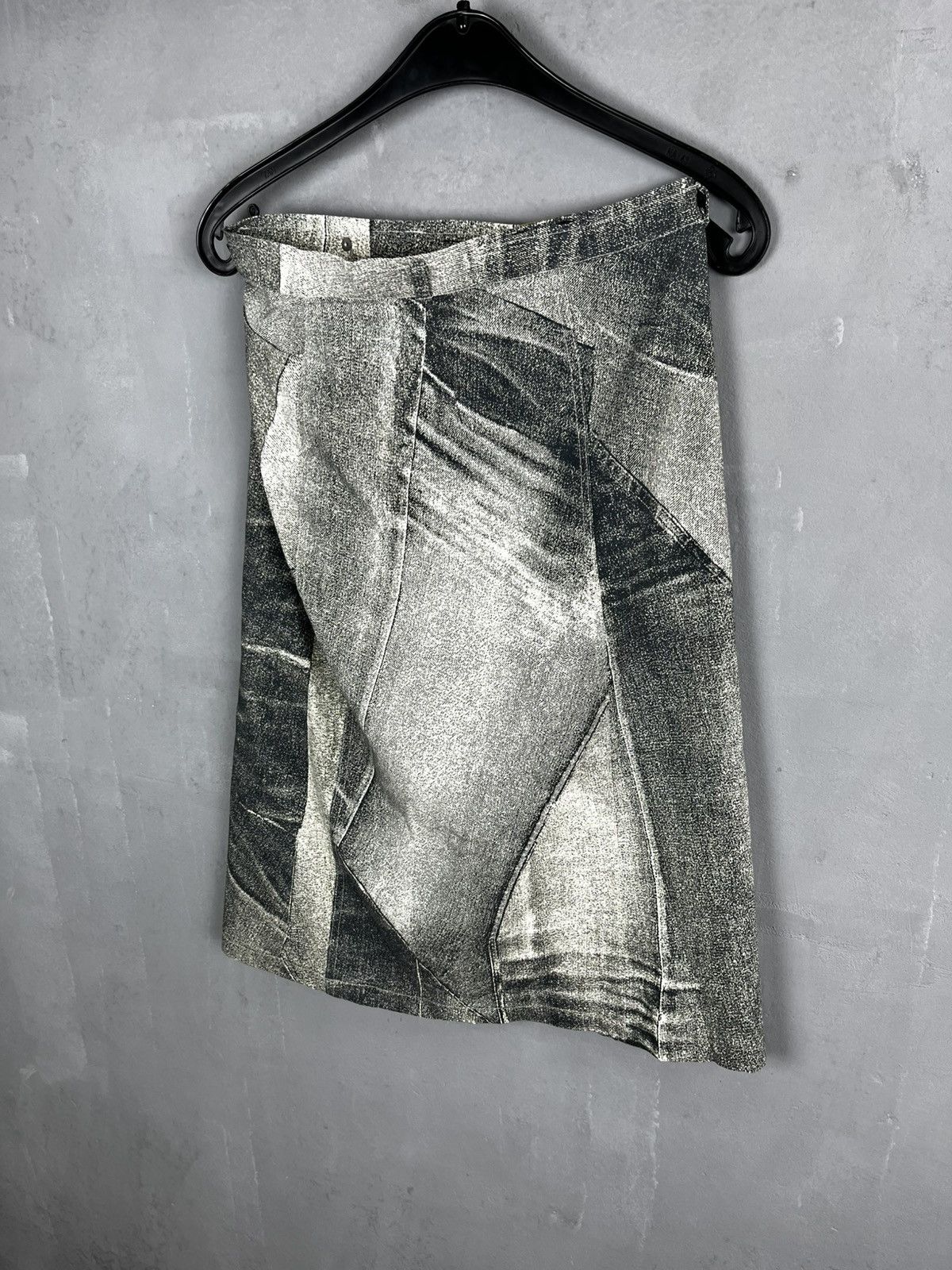 Just Cavalli Just cavalli skirt vintage size 38 Size 30" / US 8 / IT 44 - 9 Thumbnail