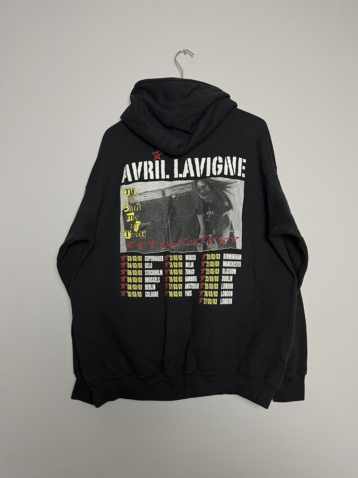 Band Tees 🔥SUPER RARE🔥 Avril Lavigne 2003 Try To Shut Me Up hoodie Size US L / EU 52-54 / 3 - 1 Thumbnail