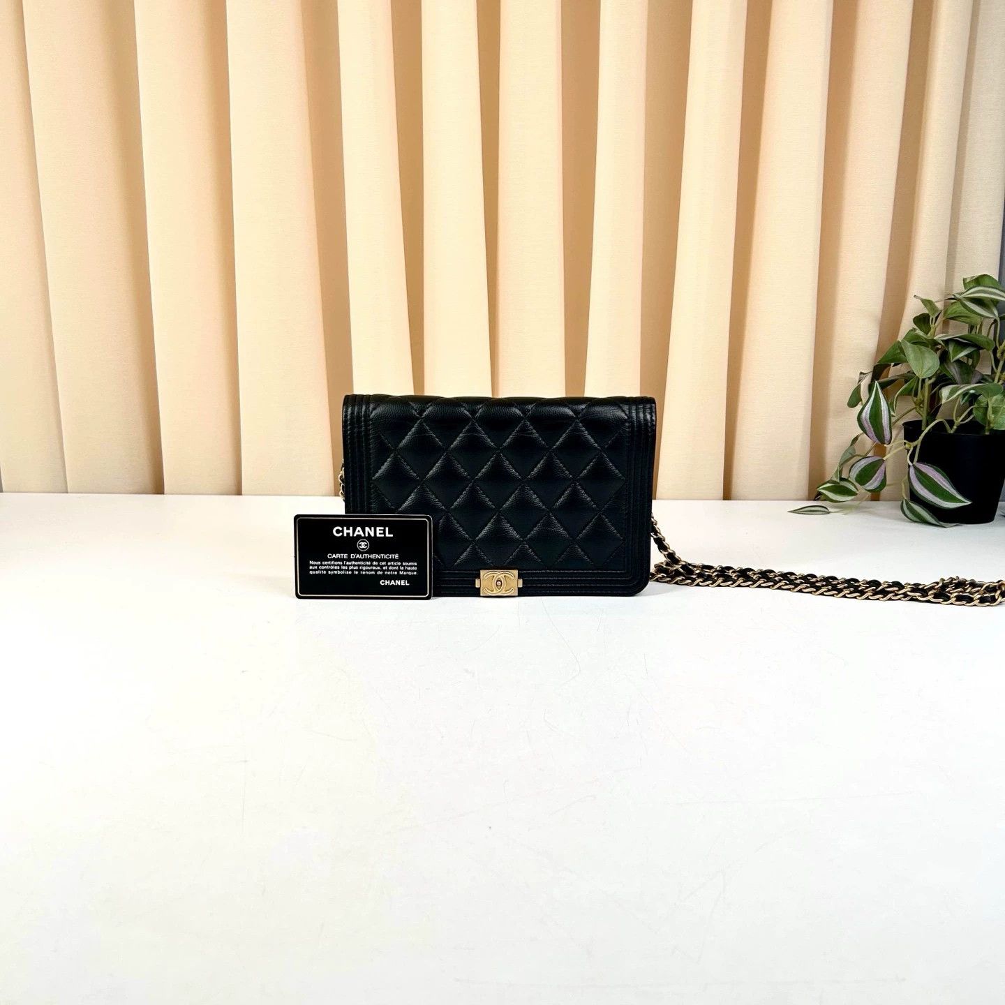 Chanel Pre-loved Bag Very good condition Size ONE SIZE - 1 Thumbnail