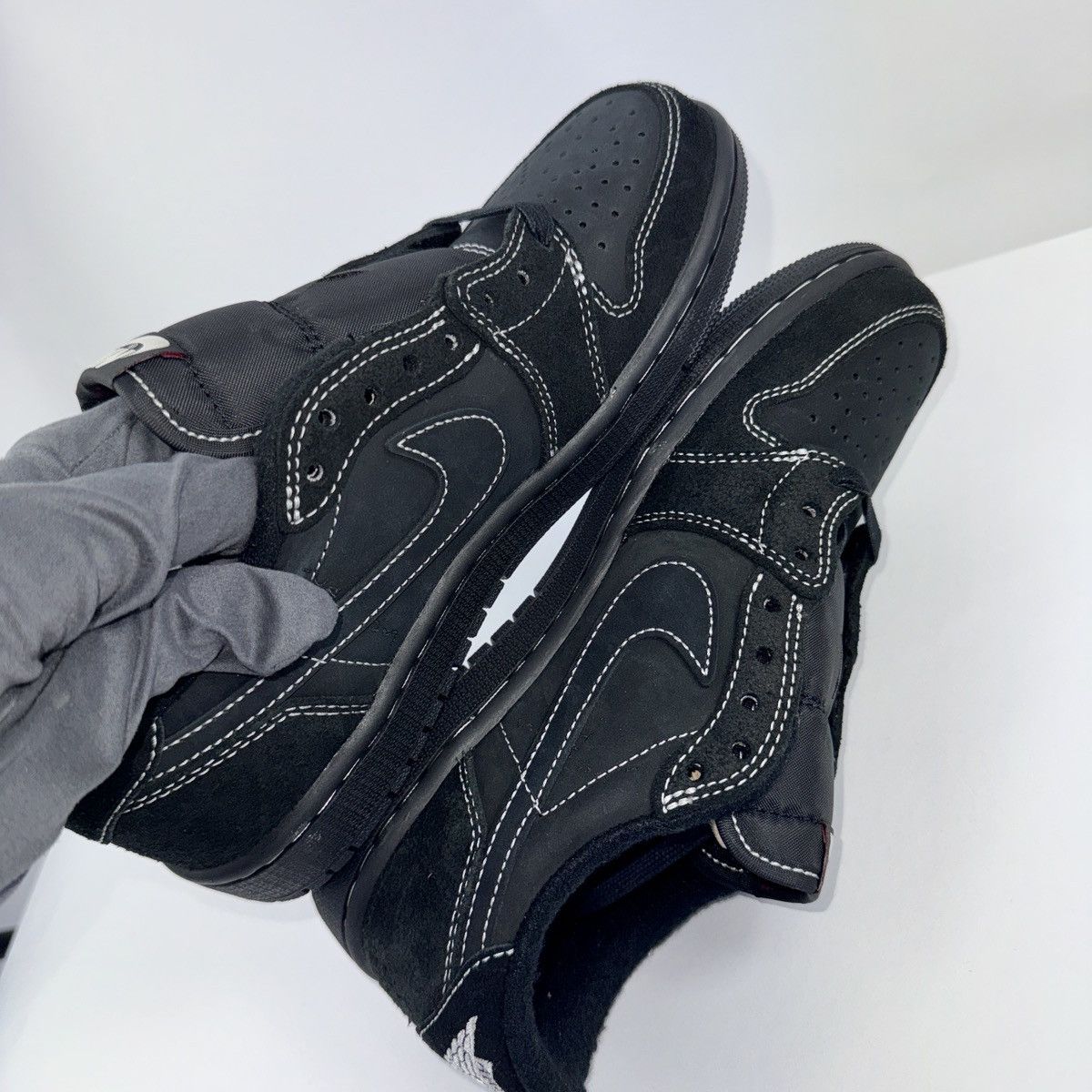 Jordan Brand × Travis Scott JORDAN 1 RETRO LOW TRAVIS SCOTT BLACK PHANTOM SNEAKERS Size US 5.5 / EU 38 - 5 Thumbnail