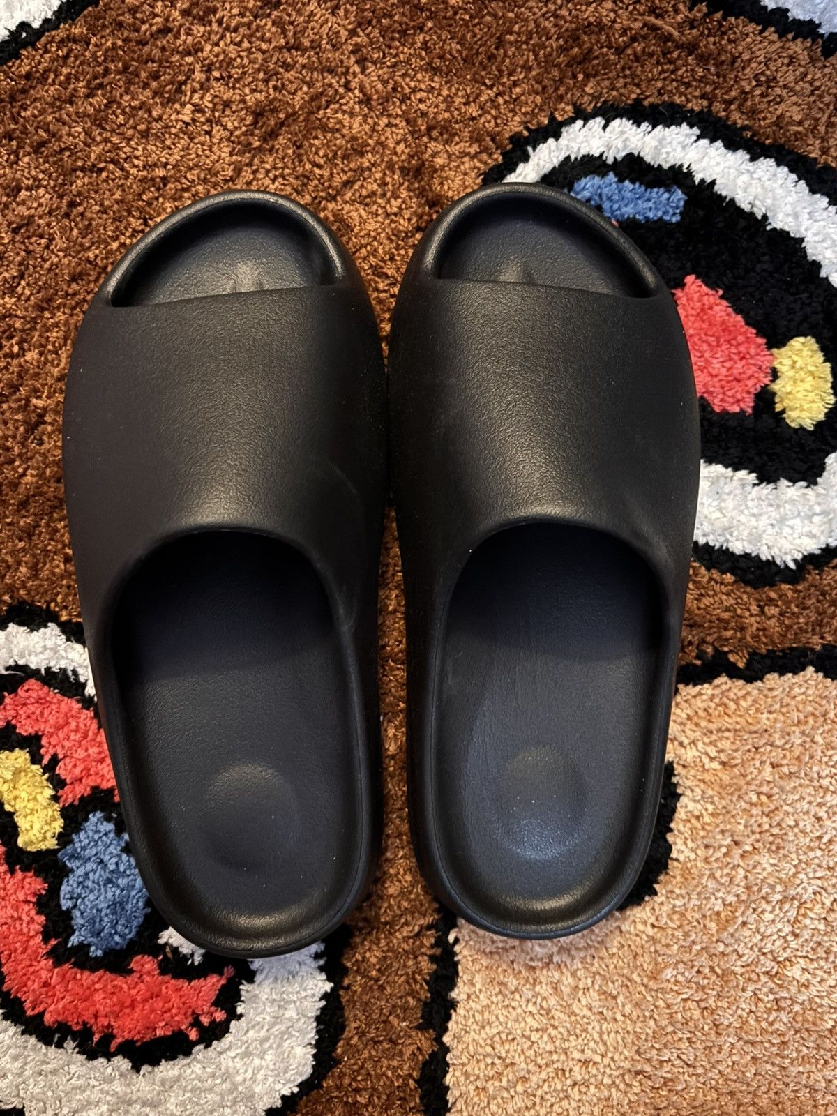 Yeezy Yeezy Slides ‘Black’ (Brand New) Size US 9.5 / EU 42-43 - 6 Thumbnail