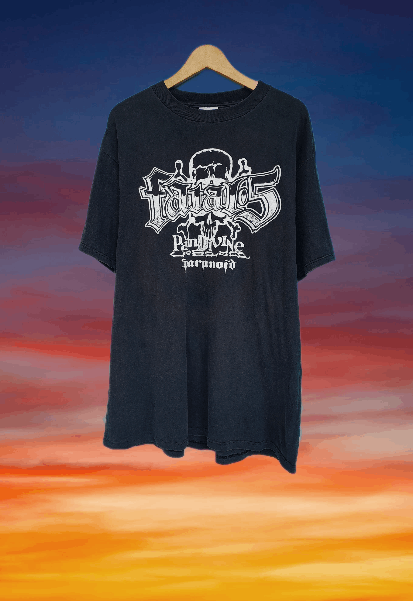 Band Tees × Vintage Vintage 90s PARANOID Fatal 5 pain divine company t-shirt Size US XL / EU 56 / 4 - 1 Thumbnail