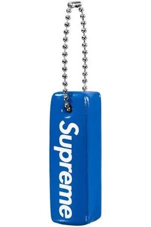 Supreme Keychain | Grailed