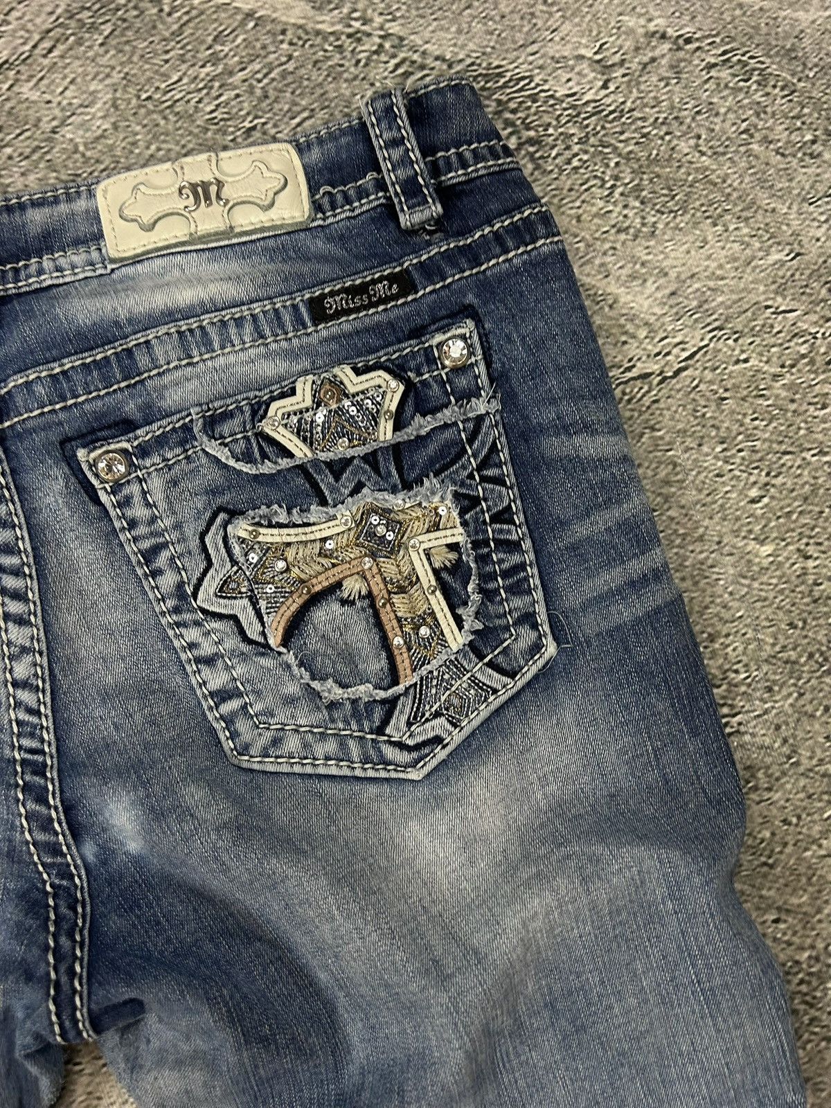 Miss Me Miss Me flared bootcut white stitching denim vintage y2k Size 33" - 4 Thumbnail
