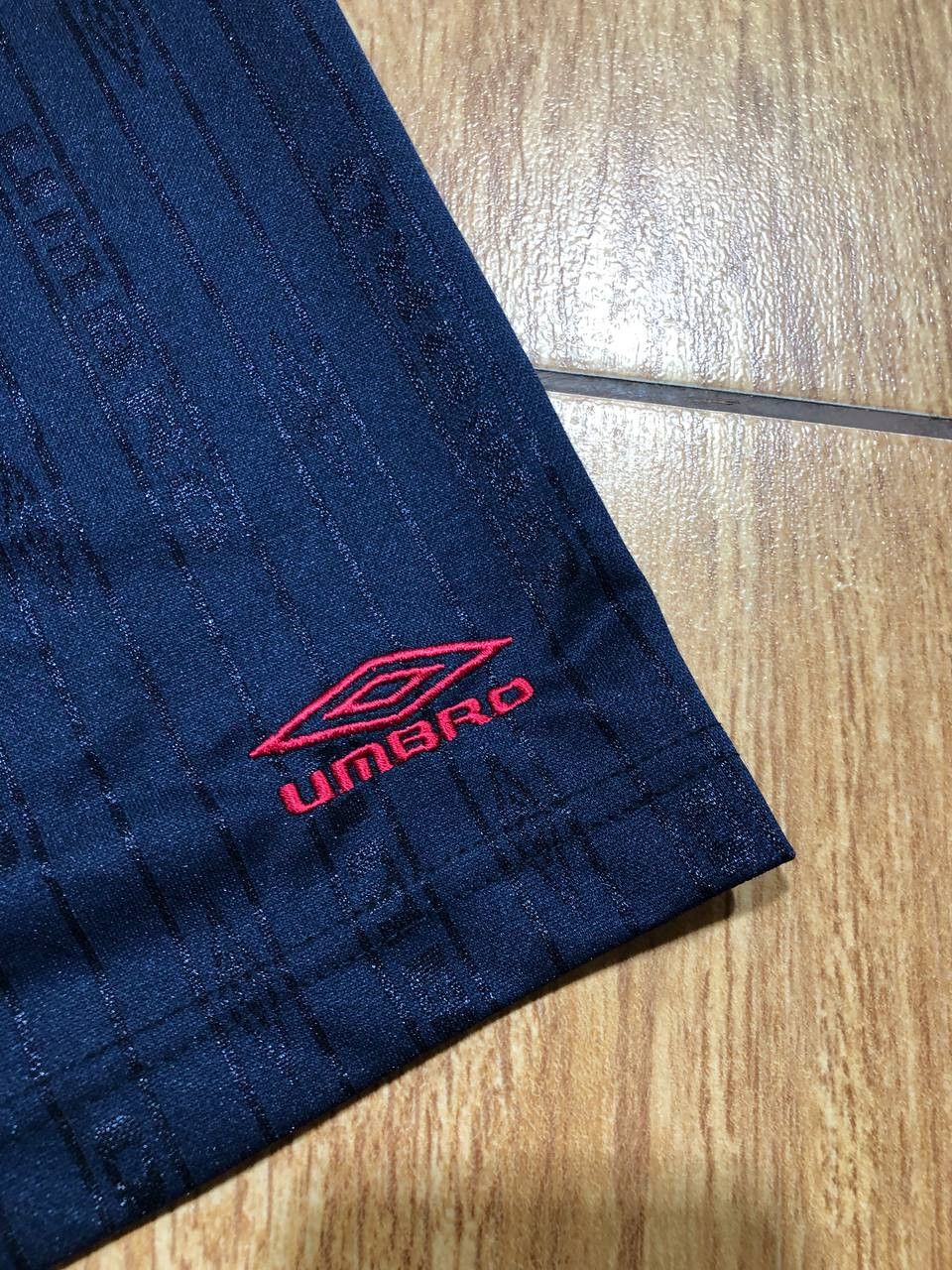 Umbro Vintage 90s Umbro shorts streetwear y2k Size US 34 / EU 50 - 2 Thumbnail