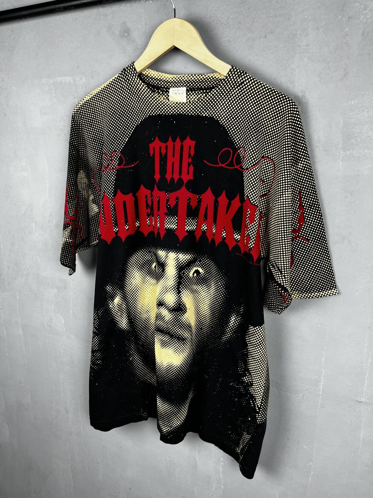 WWE 1992 Vintage The Undertaker WWF WWE Wrestling AOP Tshirt Tee Size US XL / EU 56 / 4 - 2 Thumbnail