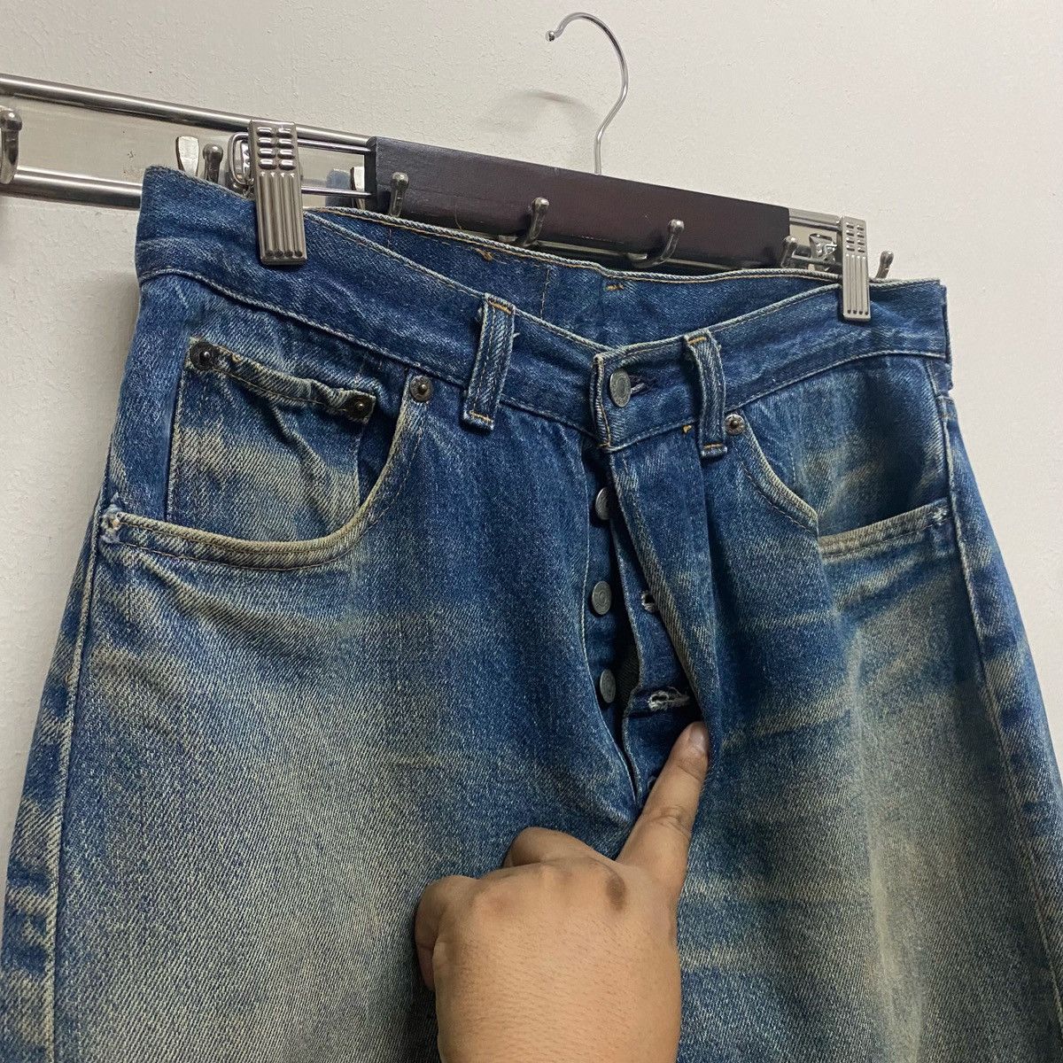 Levi's × Levi's Vintage Clothing Rare Early 80's Vintage 501 Levis Button Jeans Single Stitch Size US 31 - 2 Thumbnail