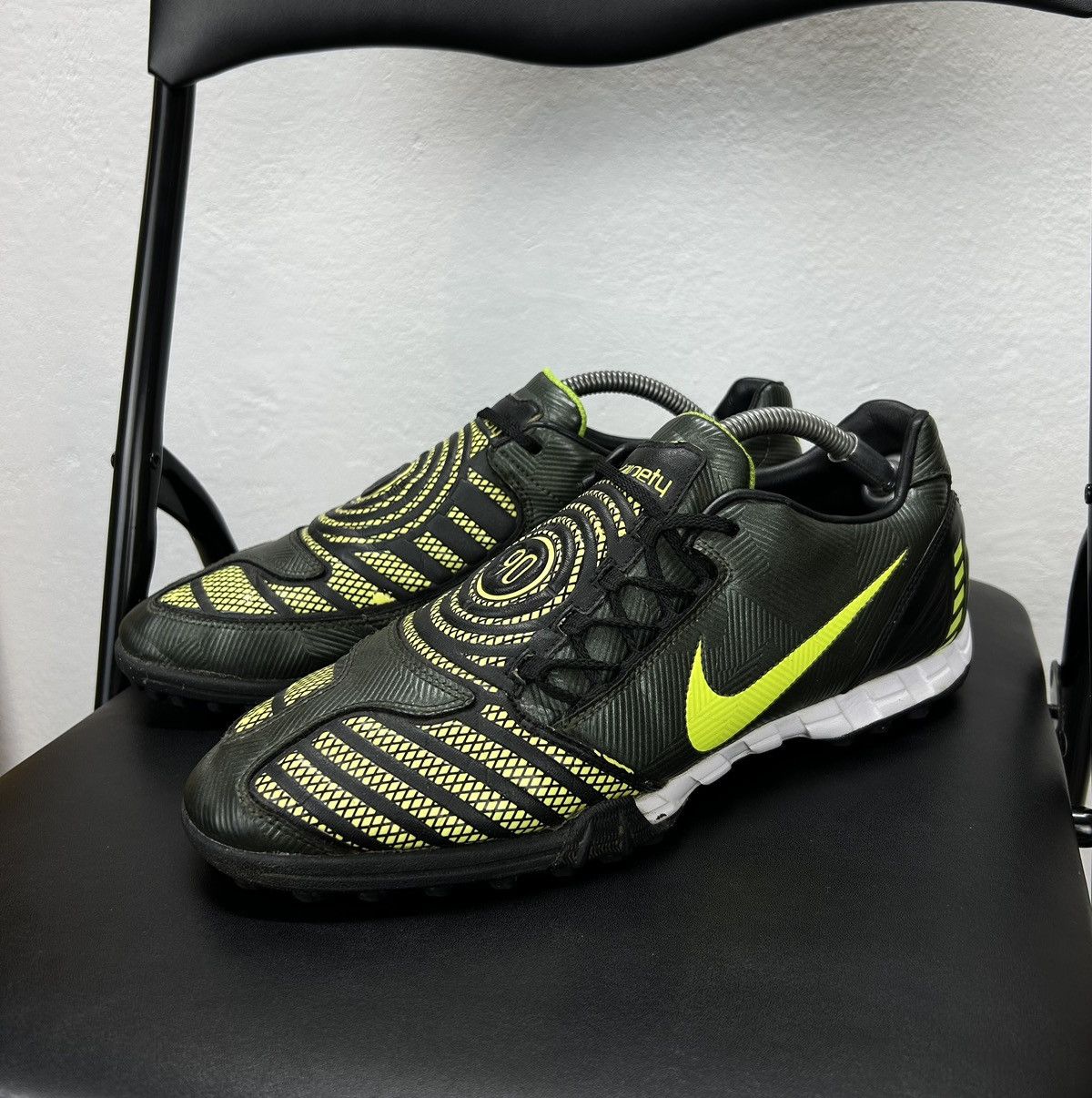 Nike Total 90 Shoot II TF Football Boots 2008 Edition sz 44