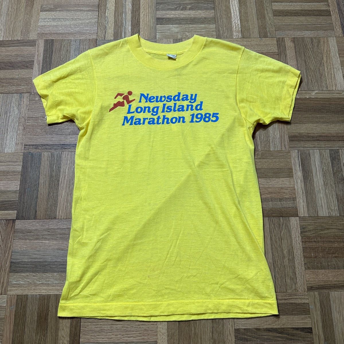 Vintage Vintage 1985 Long Island Marathon tee Size US M / EU 48-50 / 2 - 1 Thumbnail