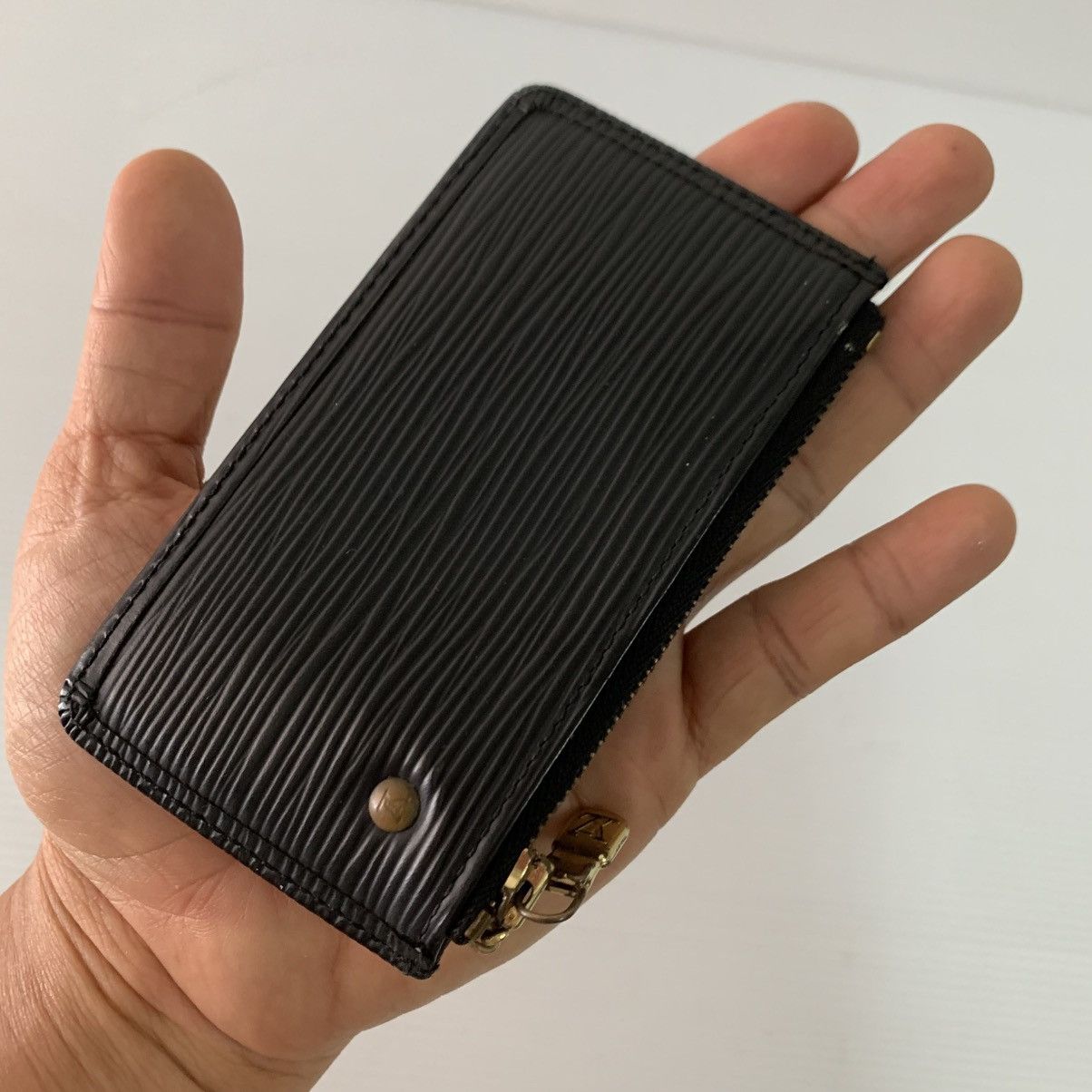 Louis Vuitton Louis Vuitton Epi Black Leather Coin Size ONE SIZE - 5 Thumbnail