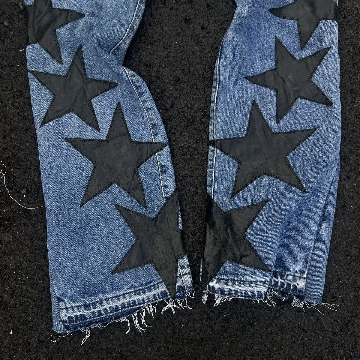 Other Black PenthStar on Levis 501 Size US 34 / EU 50 - 5 Thumbnail