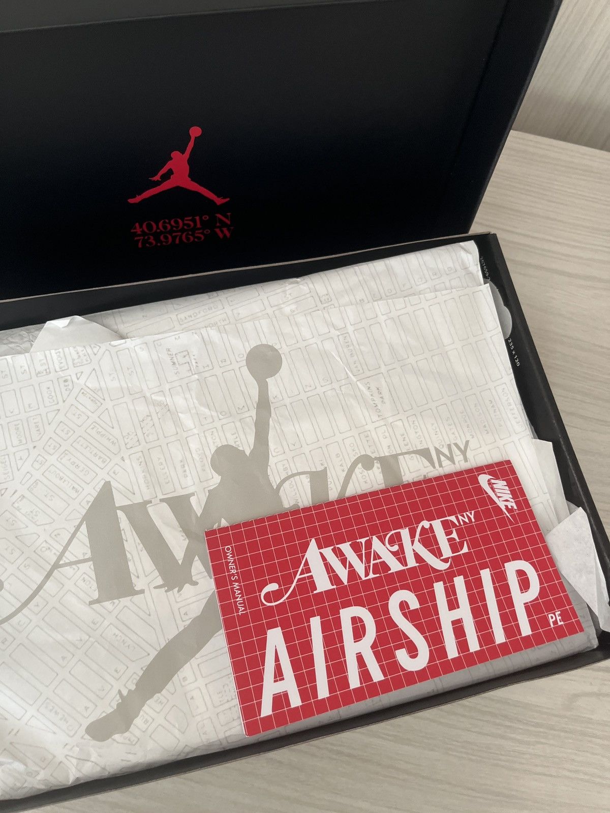 Jordan Brand Jordan Air Ship Pe SP Size US 10 / EU 43 - 12 Thumbnail