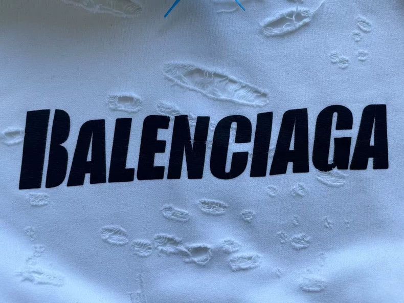 Balenciaga Balenciaga Letter Logo printed loose-fit sweatshirt Size US XS / EU 42 / 0 - 3 Thumbnail