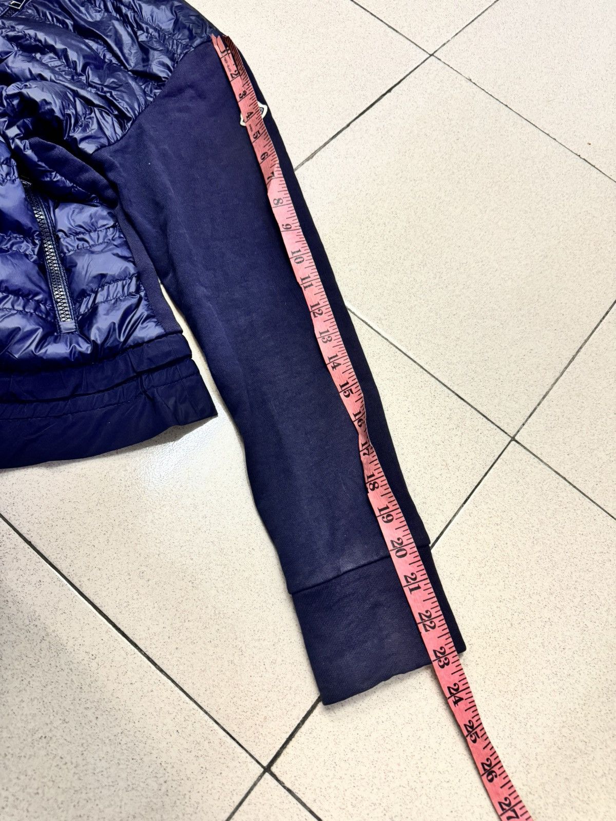 Moncler MAGLIA CARDIGAN Size XL / US 12-14 / IT 48-50 - 14 Thumbnail