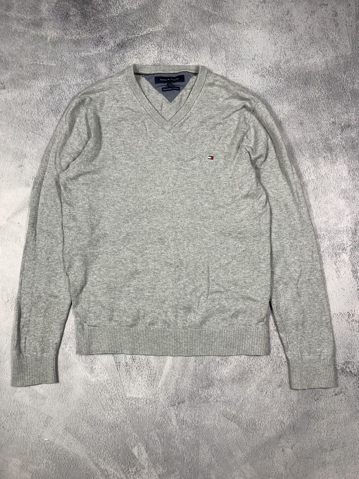 Tommy Hilfiger × Vintage Vintage Y2K Tommy Hilfiger sweater old money style size S Size US S / EU 44-46 / 1 - 1 Thumbnail